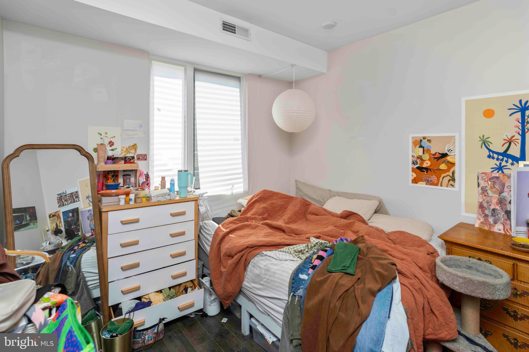 POINT BREEZE - Residential Income