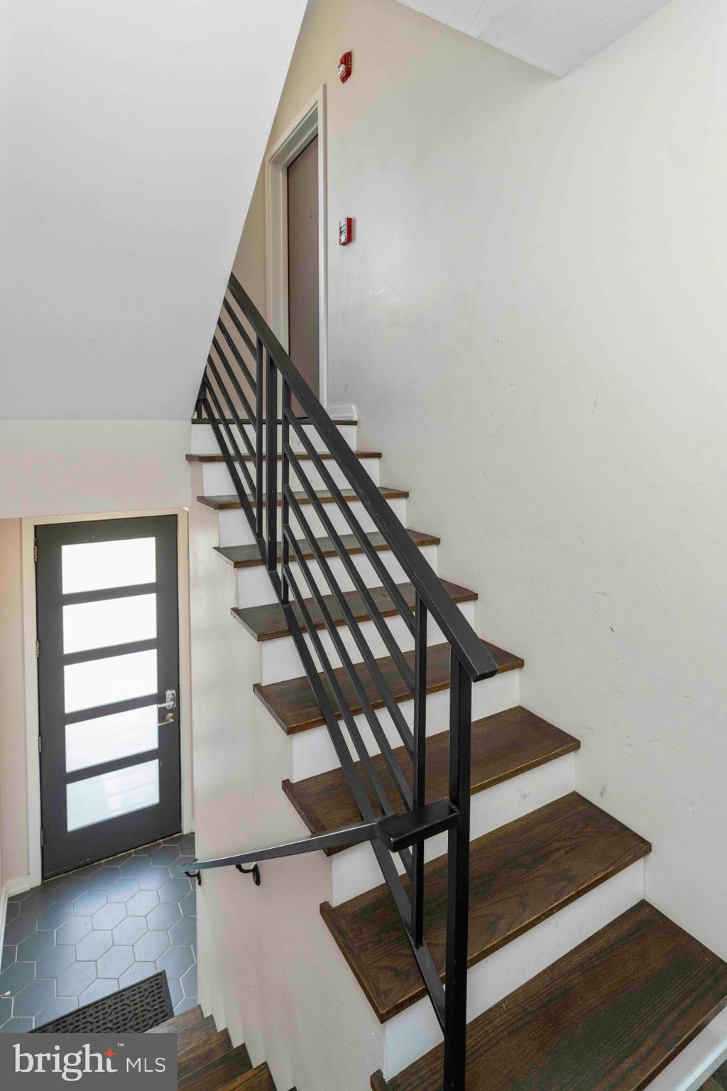 POINT BREEZE - Residential Income