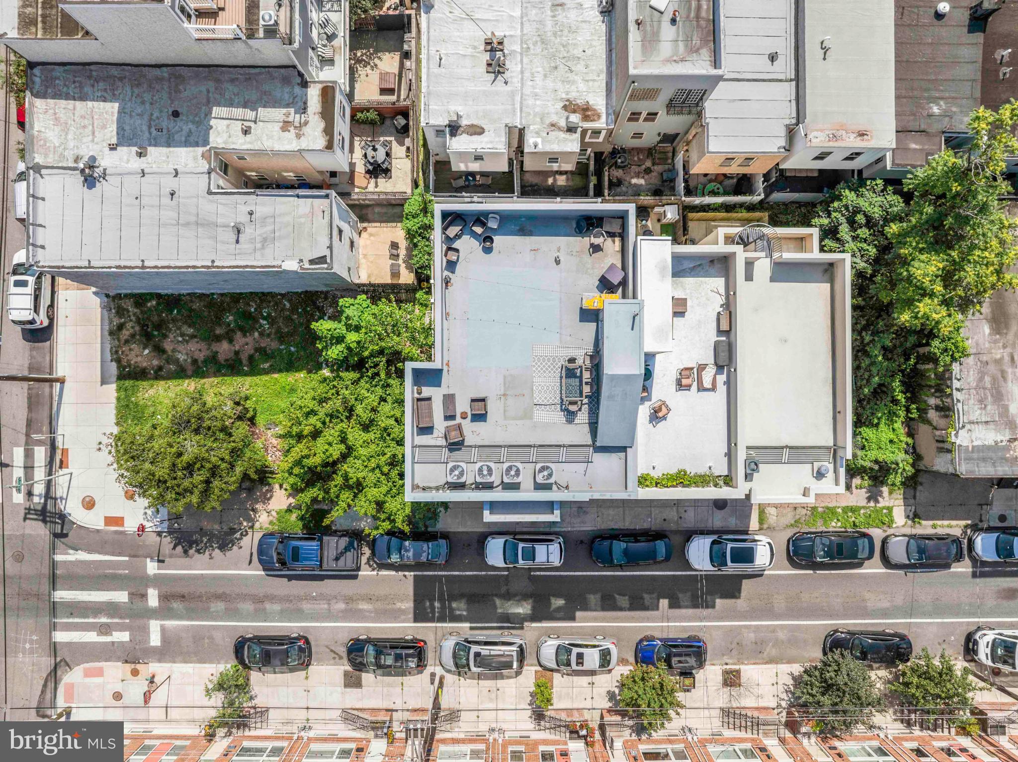 POINT BREEZE - Residential Income