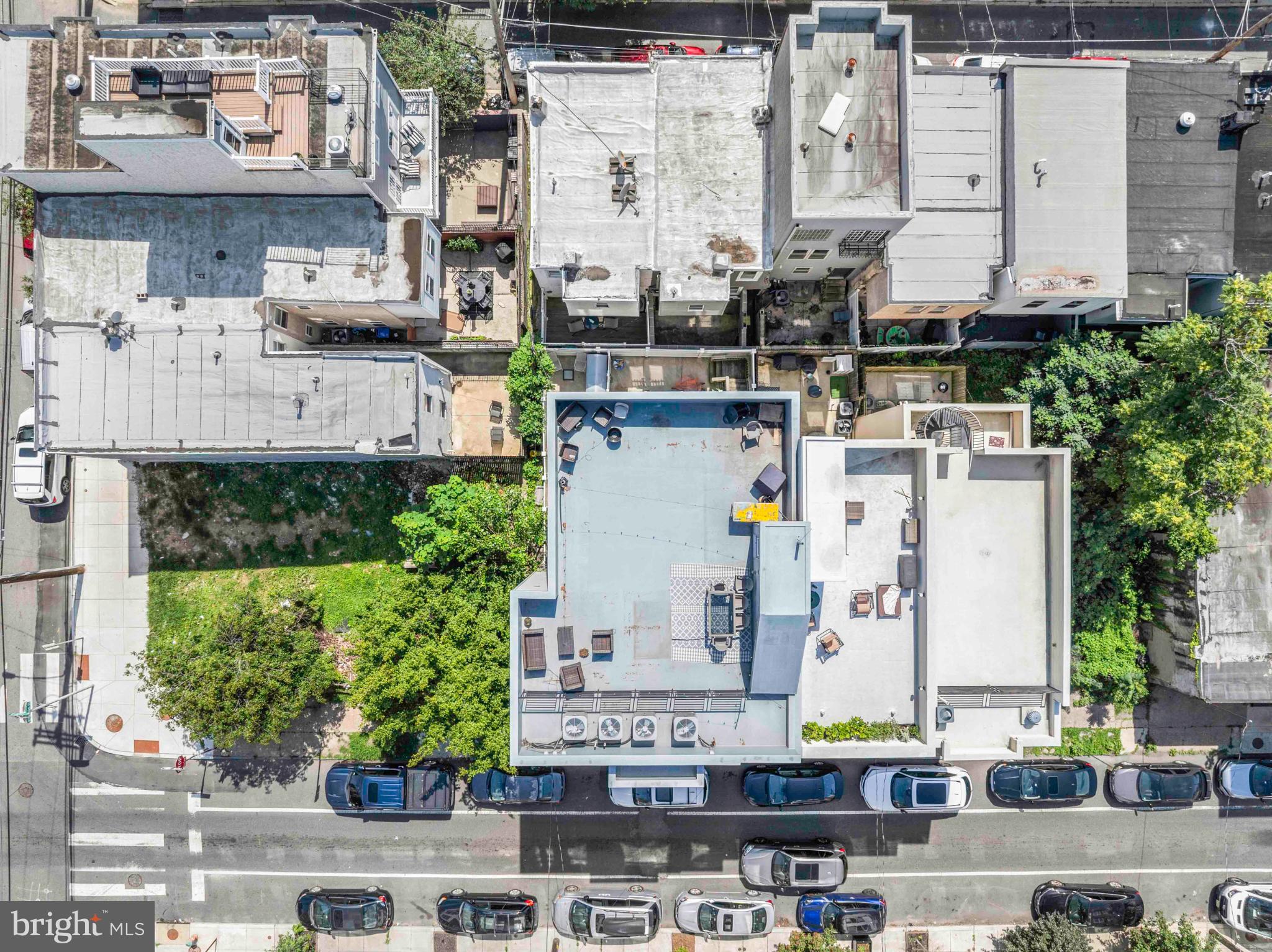 POINT BREEZE - Residential Income