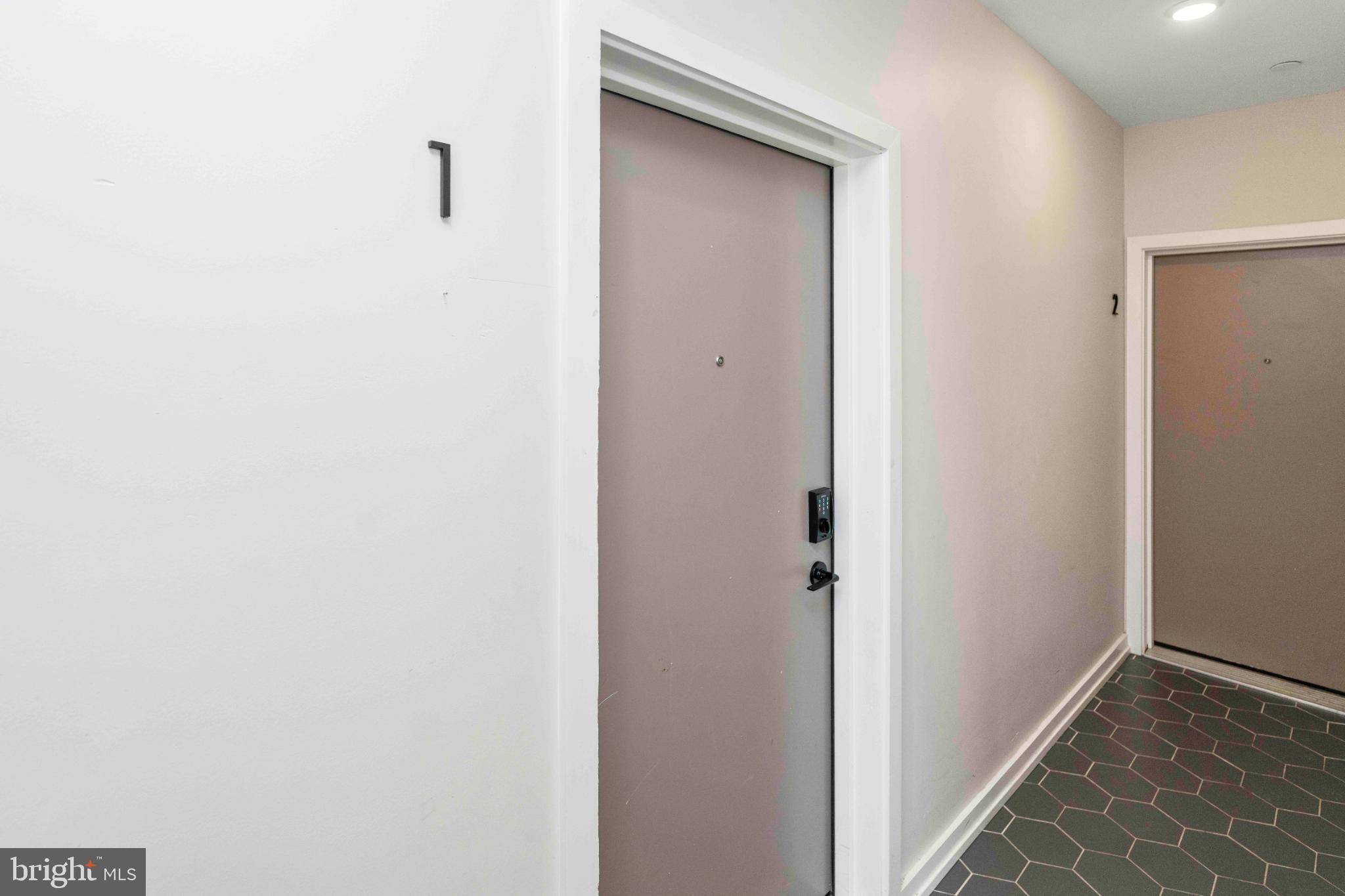 POINT BREEZE - Residential Income