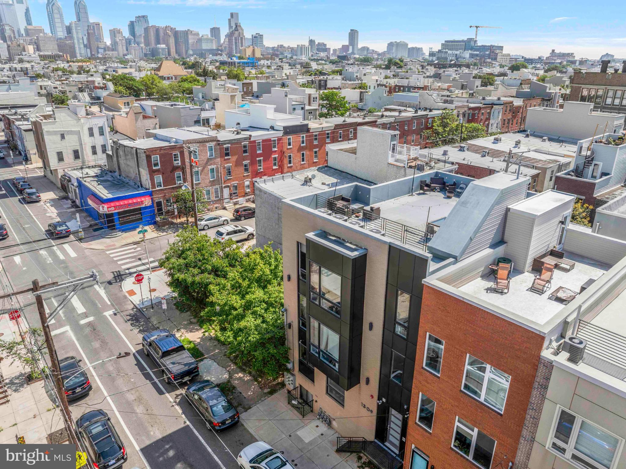 POINT BREEZE - Residential Income