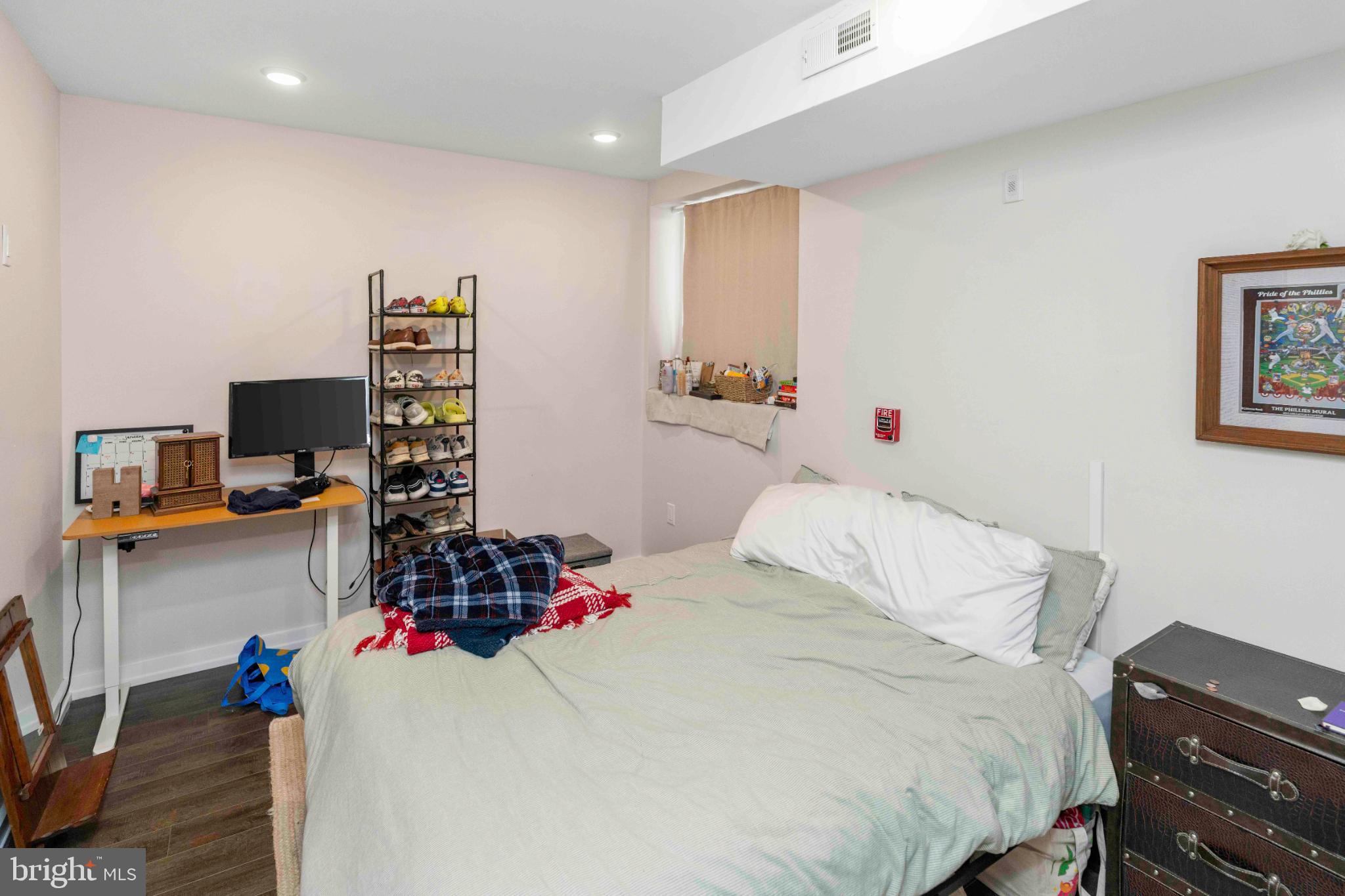 POINT BREEZE - Residential Income