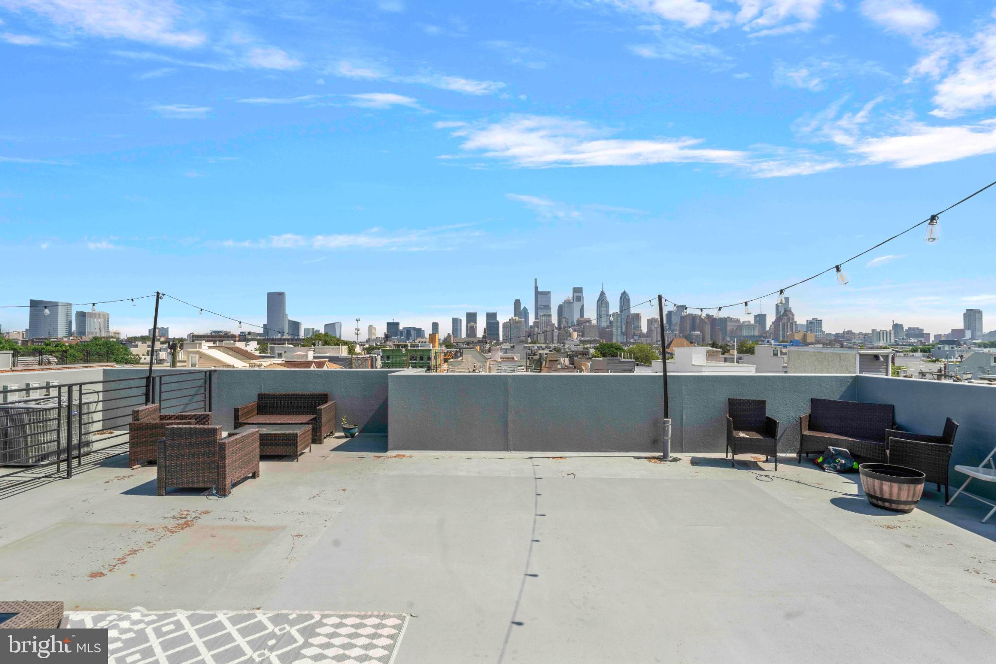 POINT BREEZE - Residential Income