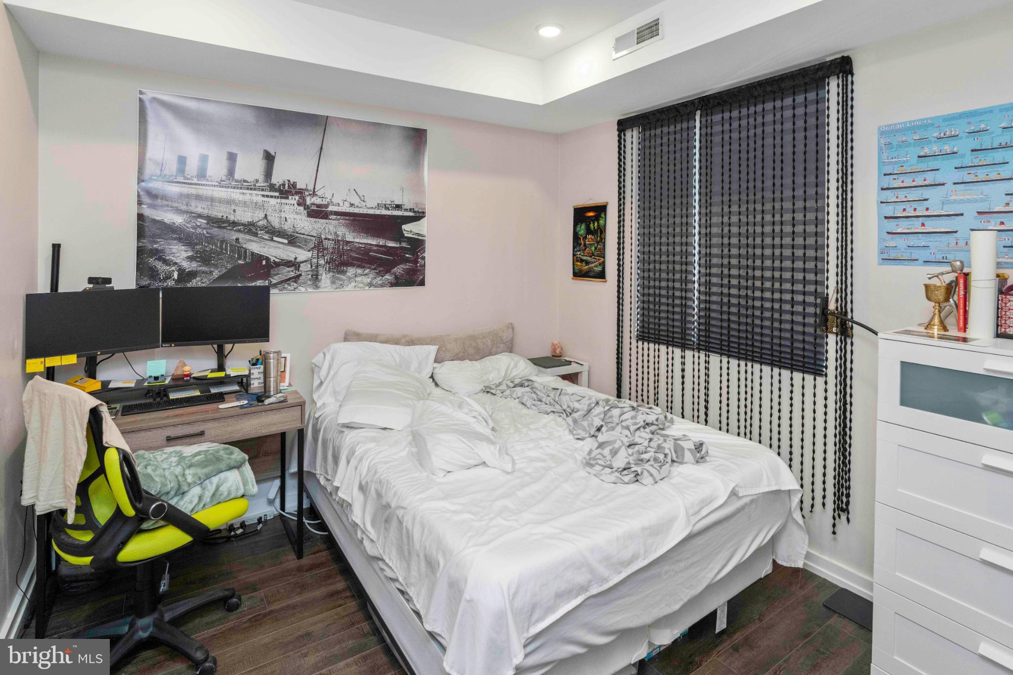 POINT BREEZE - Residential Income