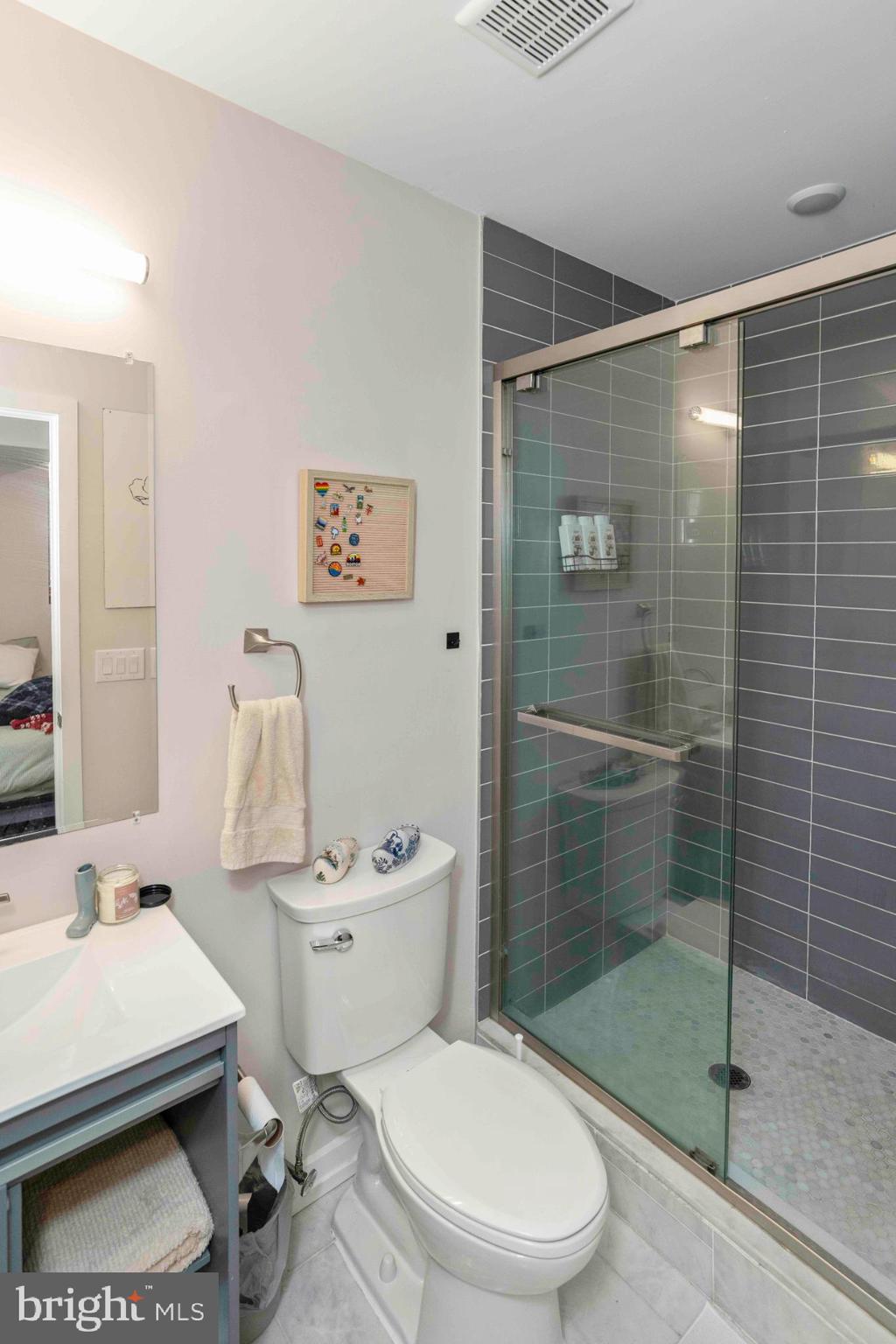 POINT BREEZE - Residential Income