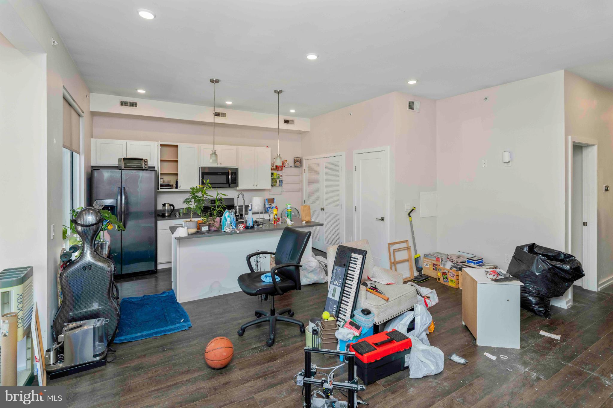 POINT BREEZE - Residential Income