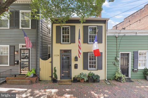 1124 PRINCE STREET ALEXANDRIA VA 22314