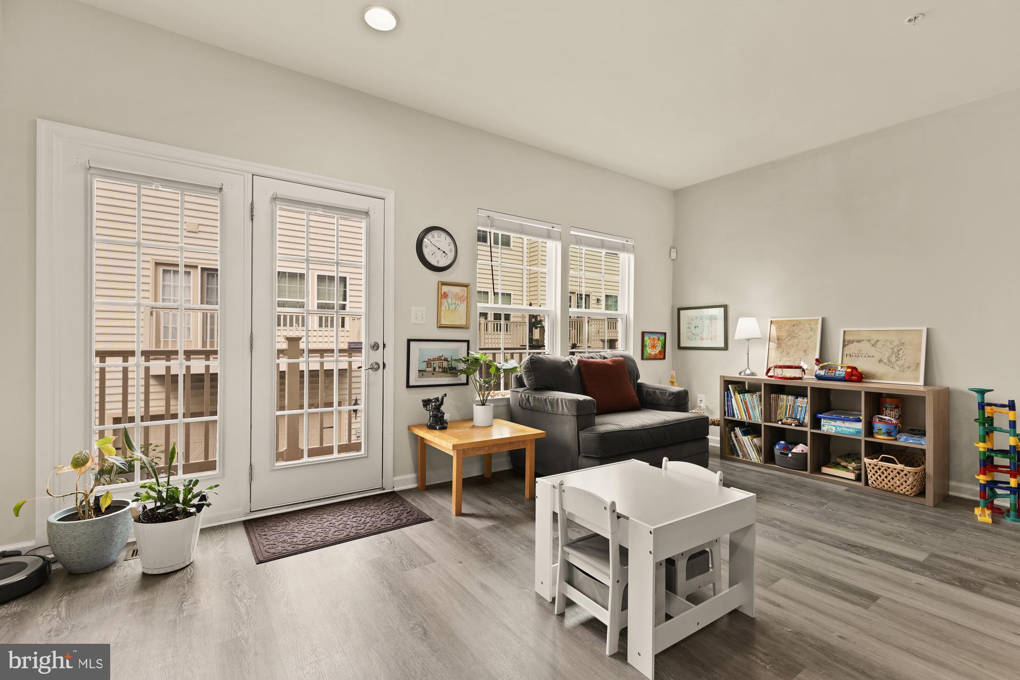 GREENBELT STATION - Residential