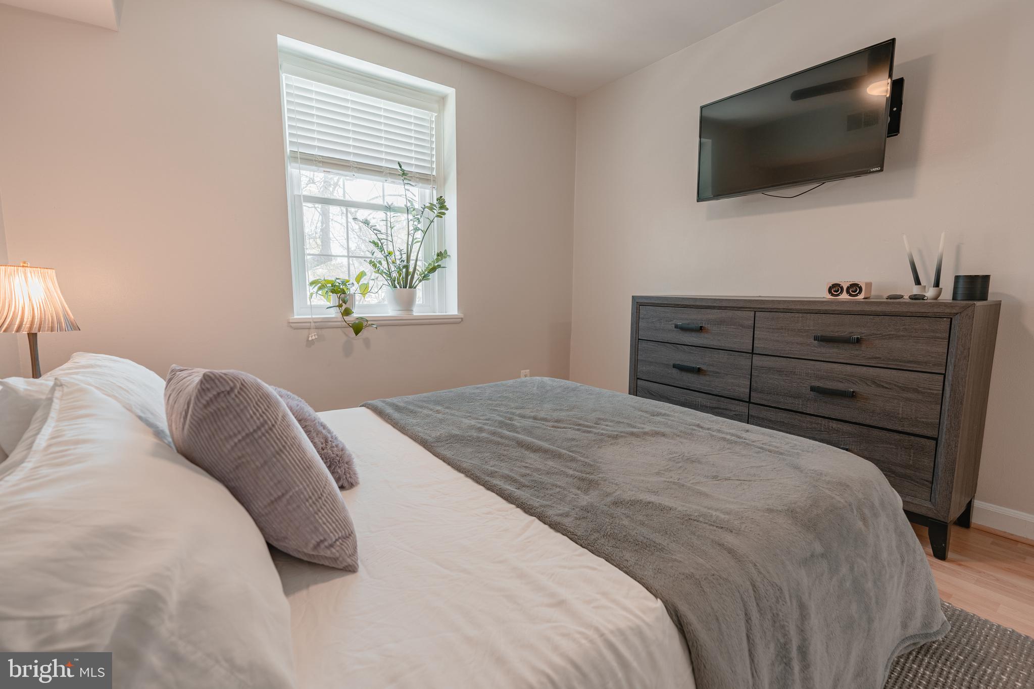 FAIRLINGTON VILLAGE - Residential Lease