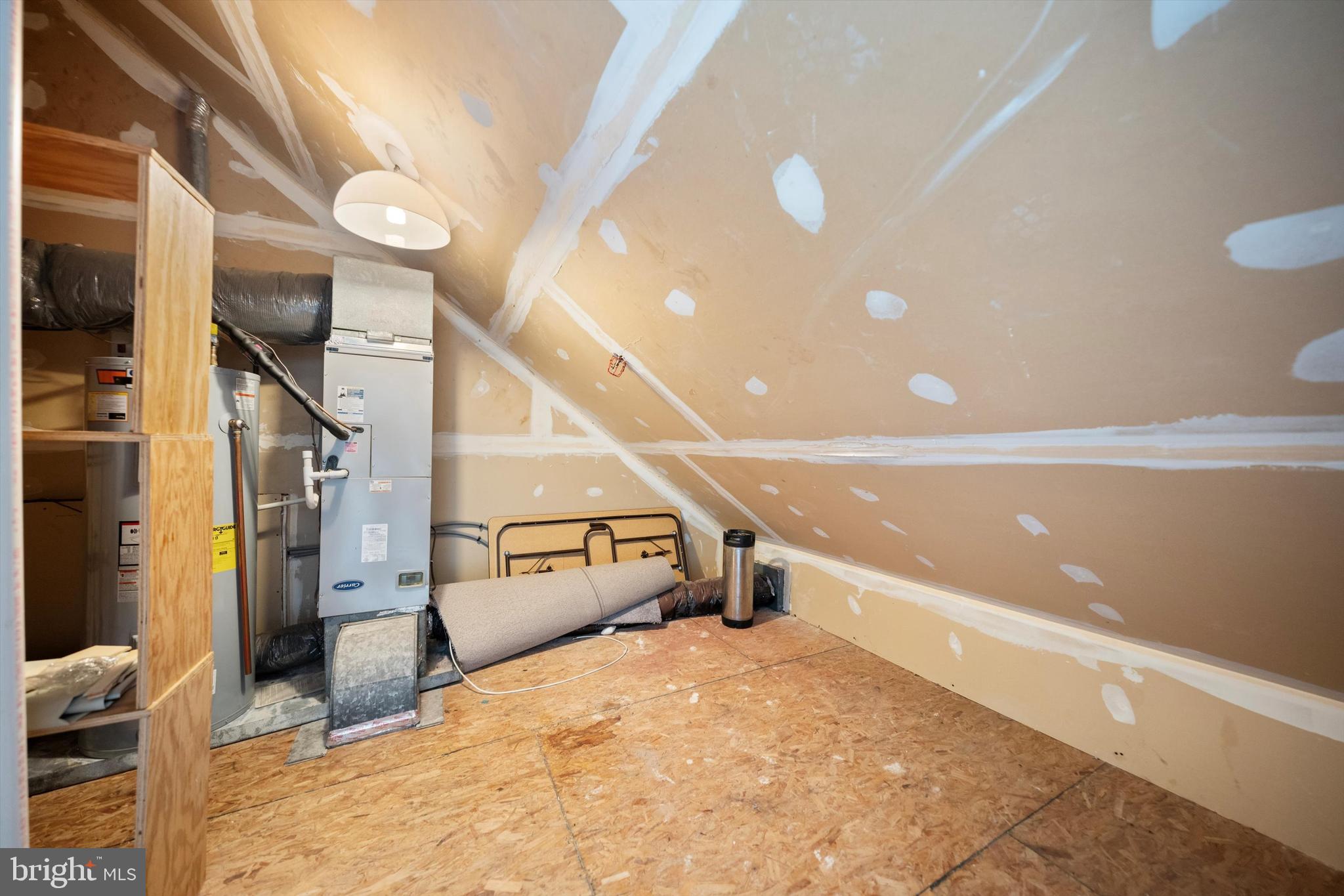 7013 BIRKENHEAD PLACE F