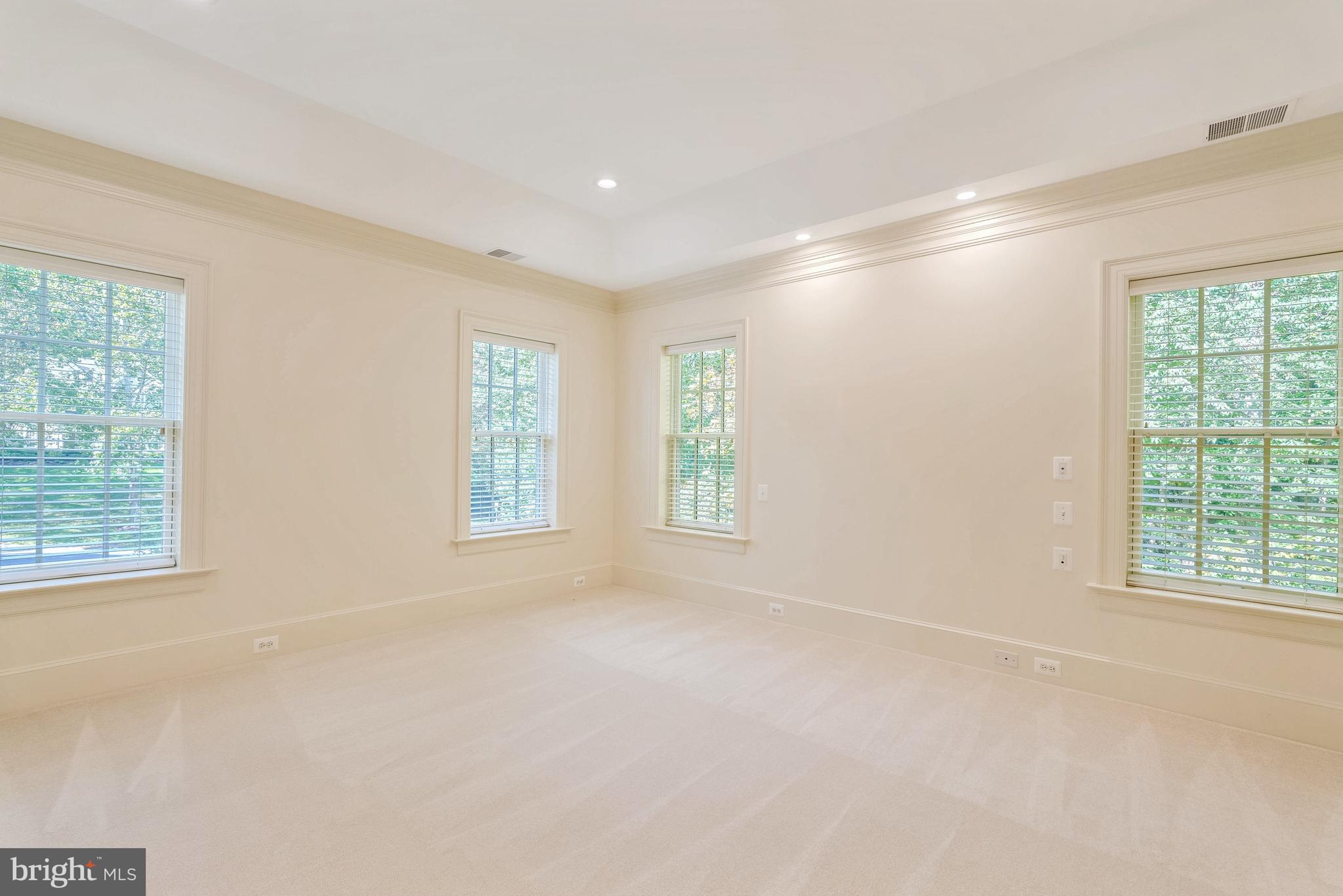 THE RESERVE - Residential