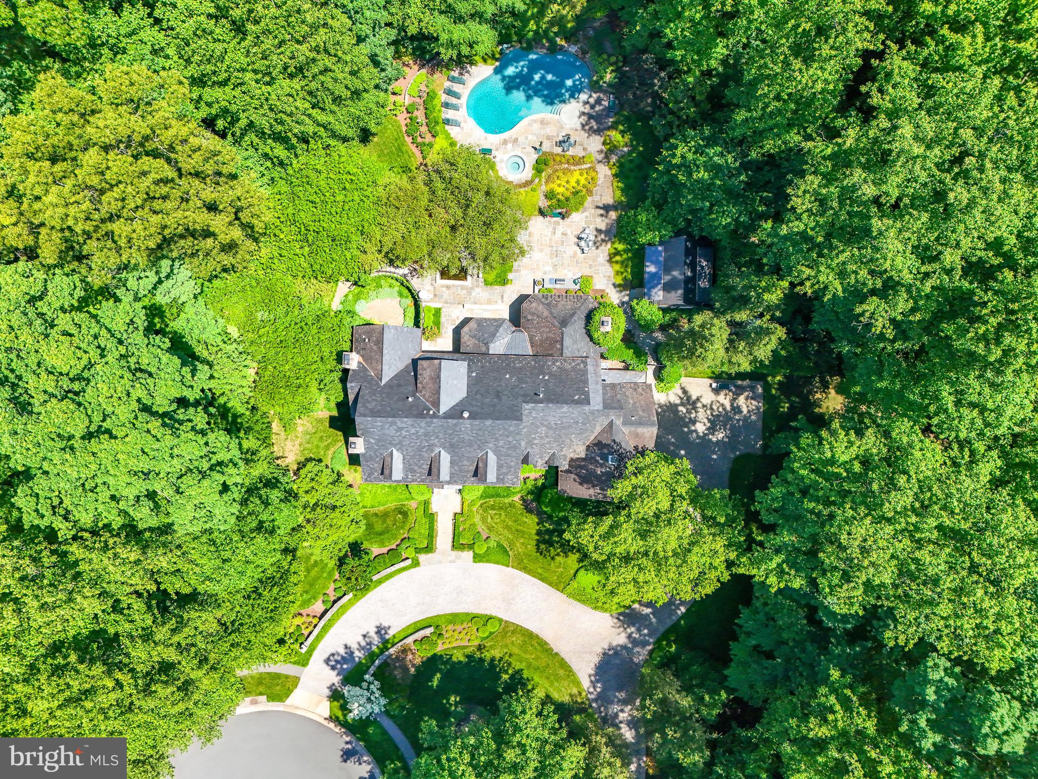 919 DOMINION RESERVE DRIVE