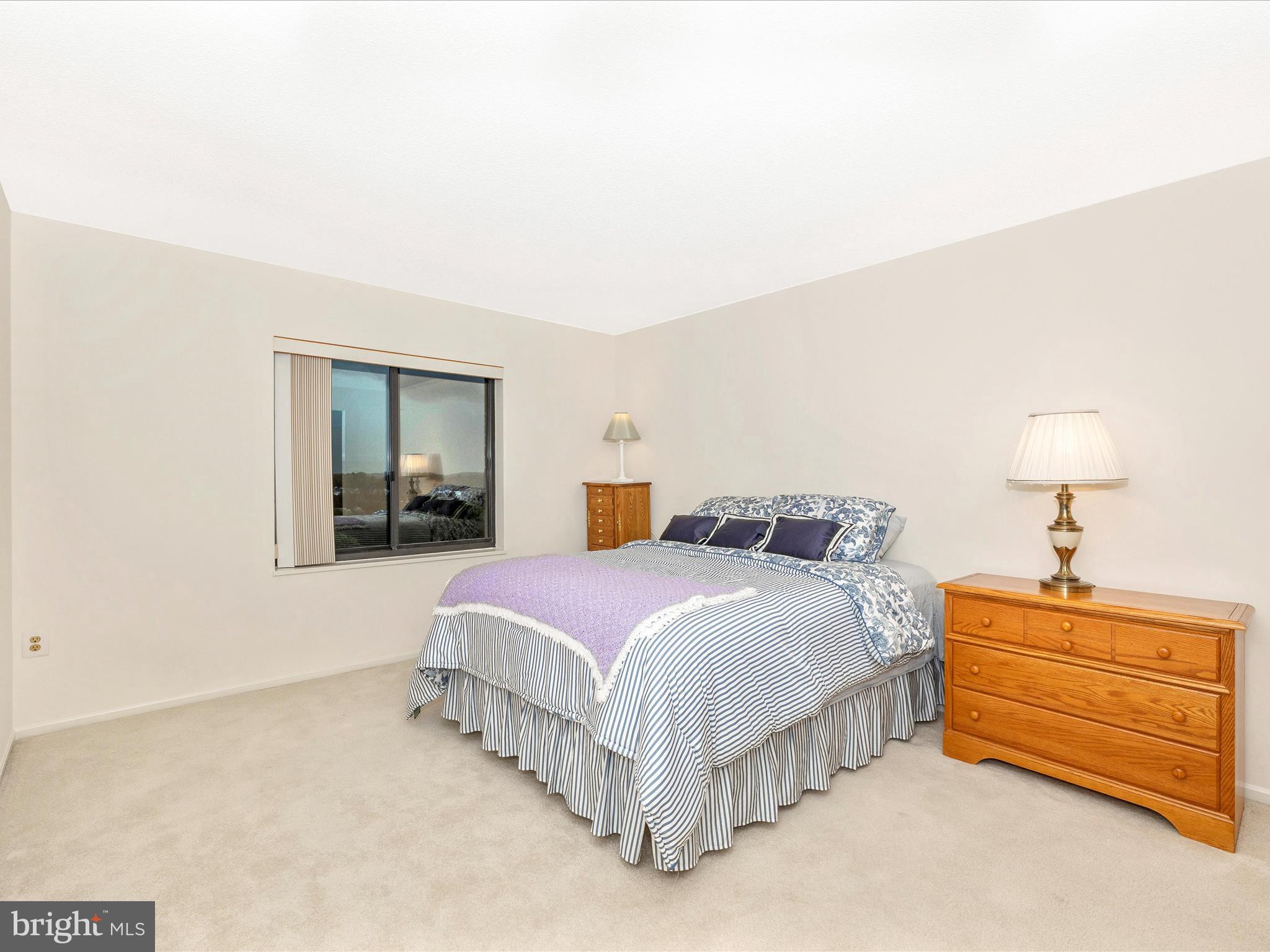 LEISURE WORLD - Residential