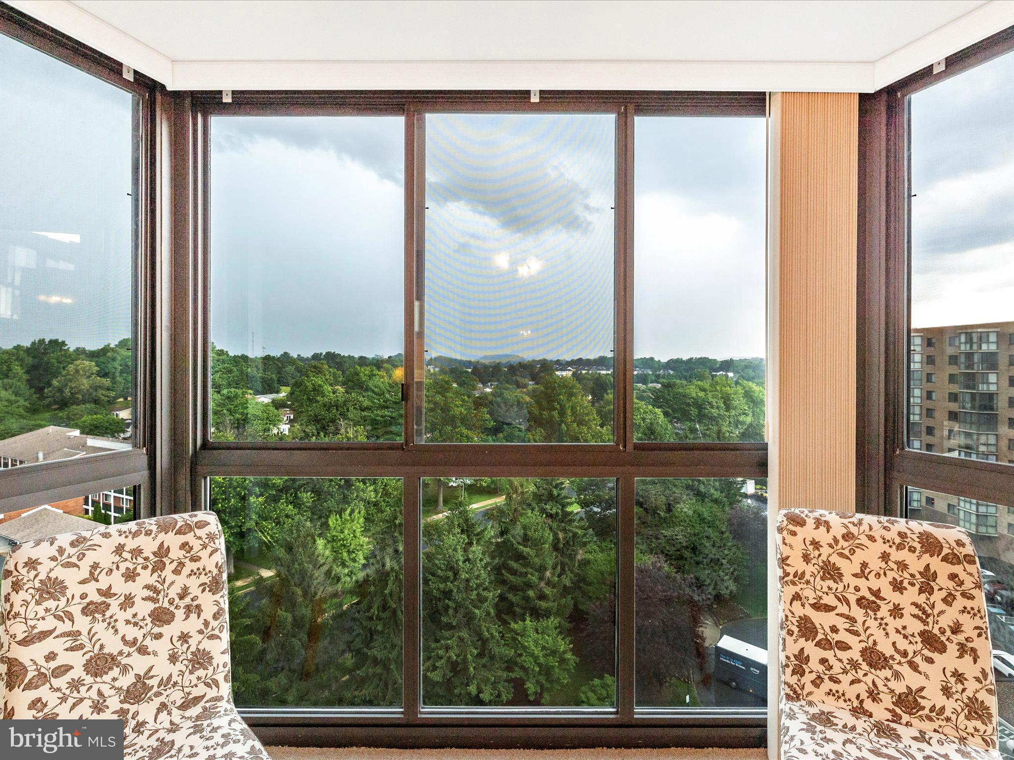 LEISURE WORLD - Residential