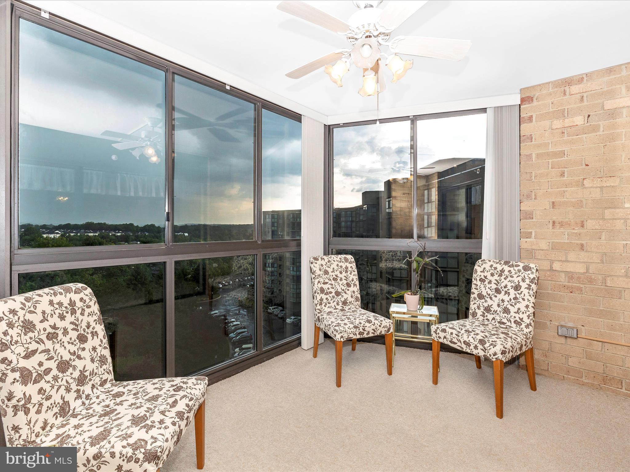 LEISURE WORLD - Residential