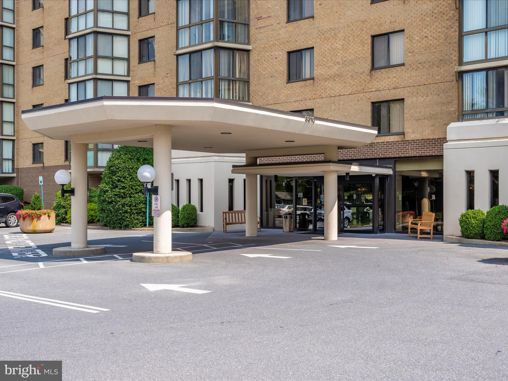 LEISURE WORLD - Residential