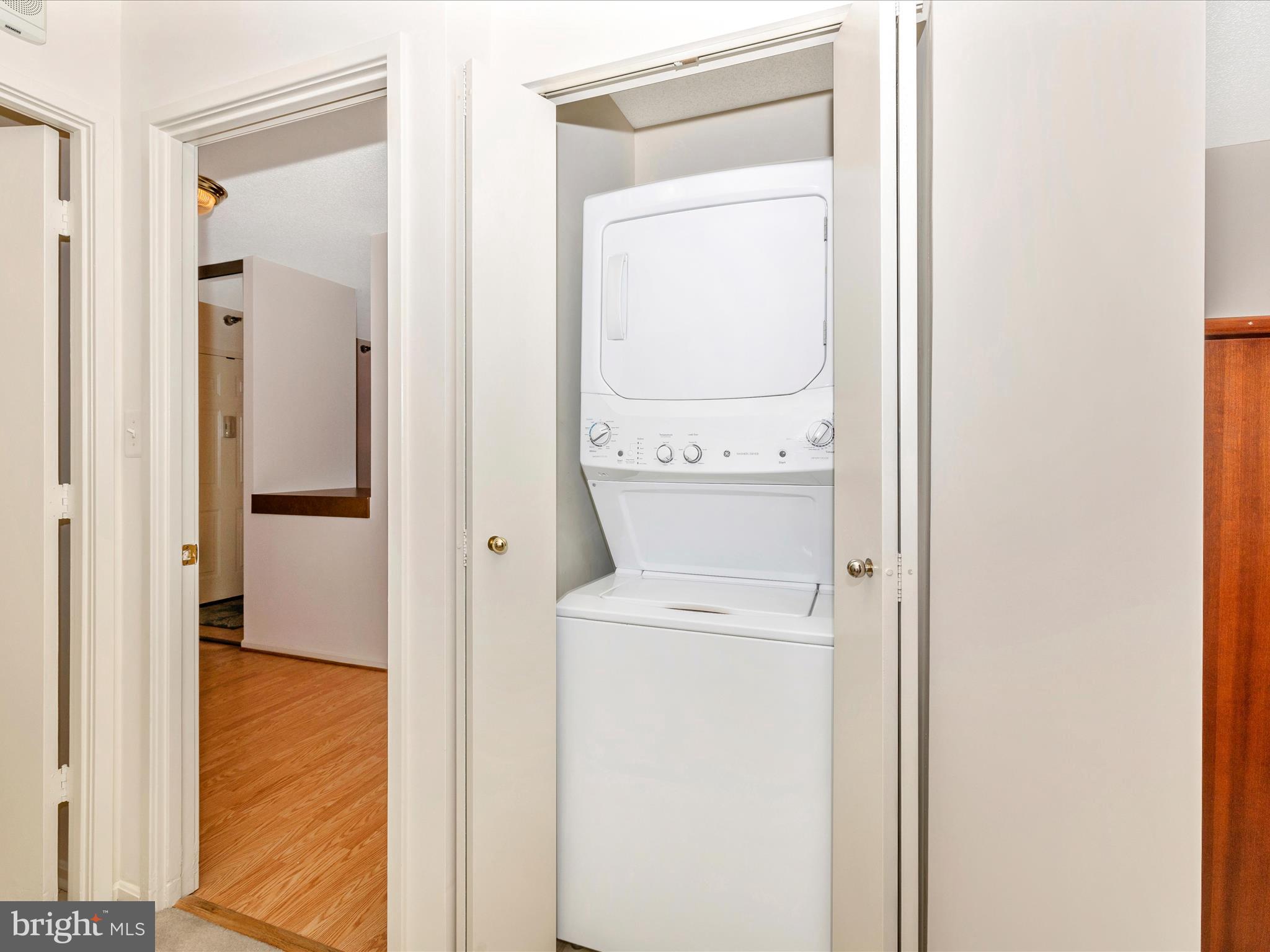 LEISURE WORLD - Residential