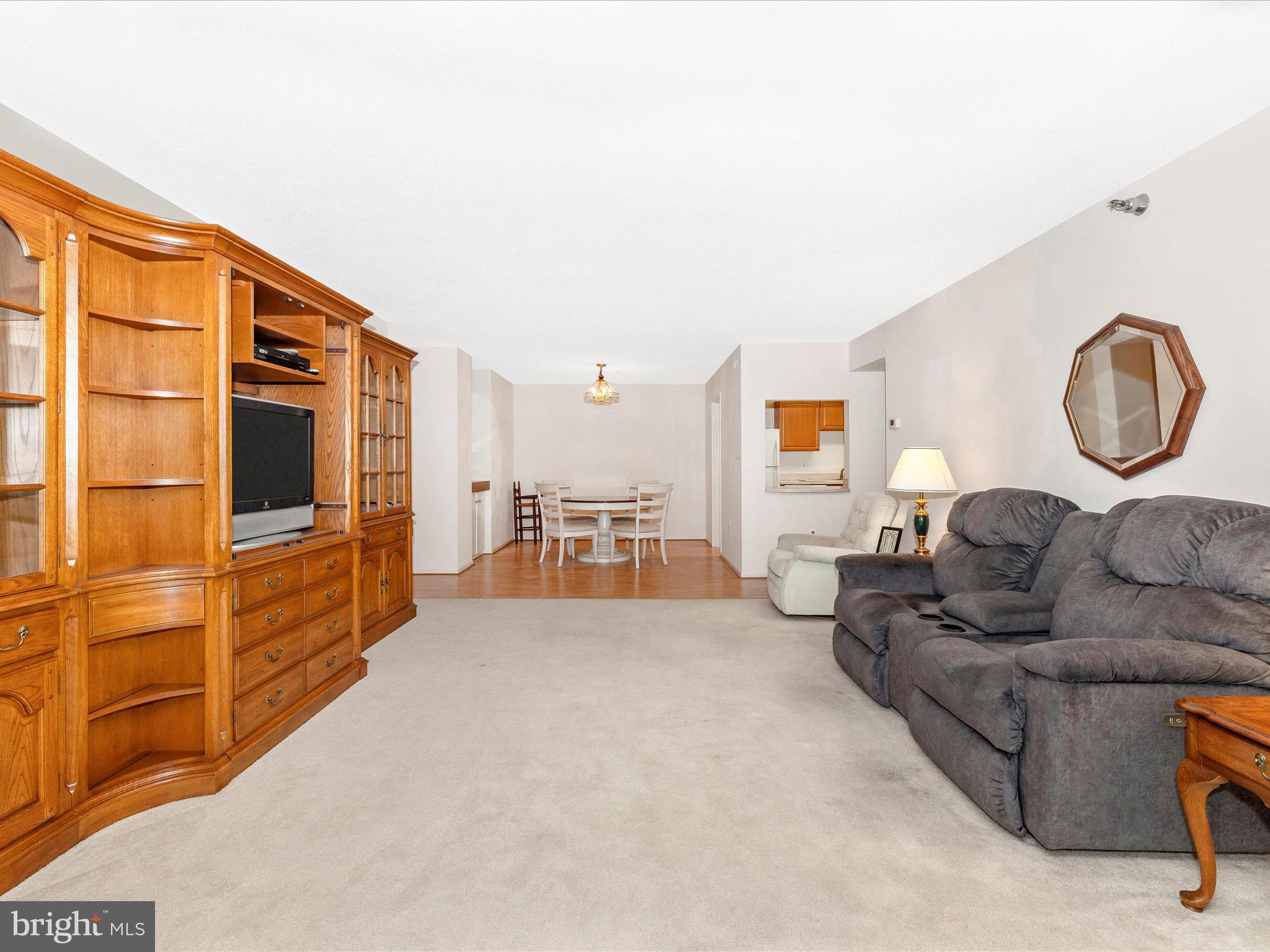 LEISURE WORLD - Residential