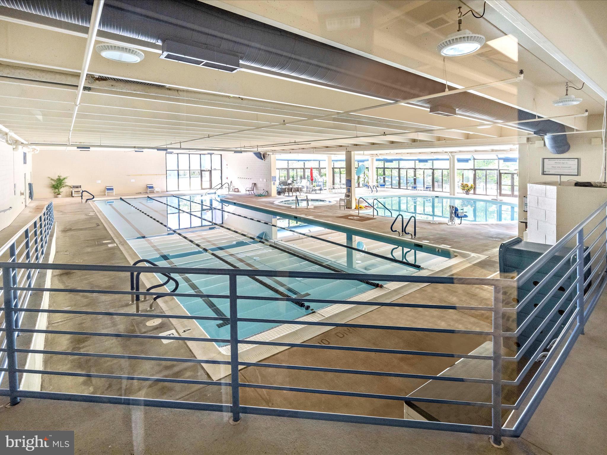 LEISURE WORLD - Residential