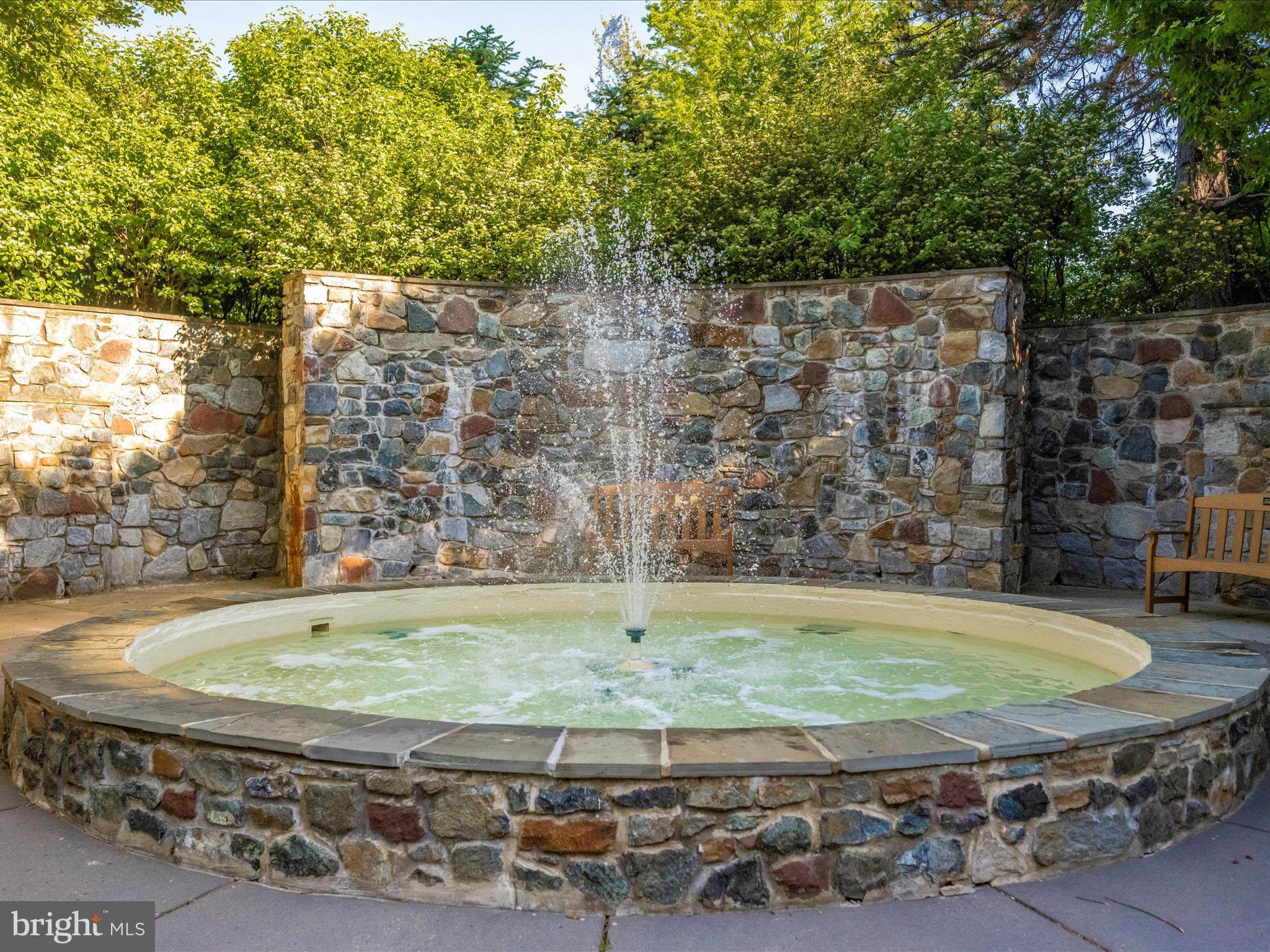 LEISURE WORLD - Residential