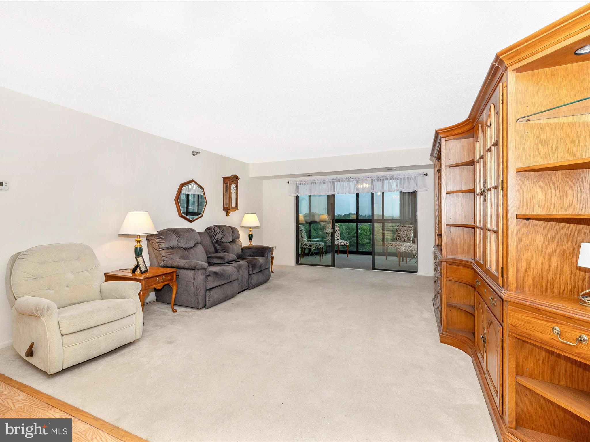 LEISURE WORLD - Residential