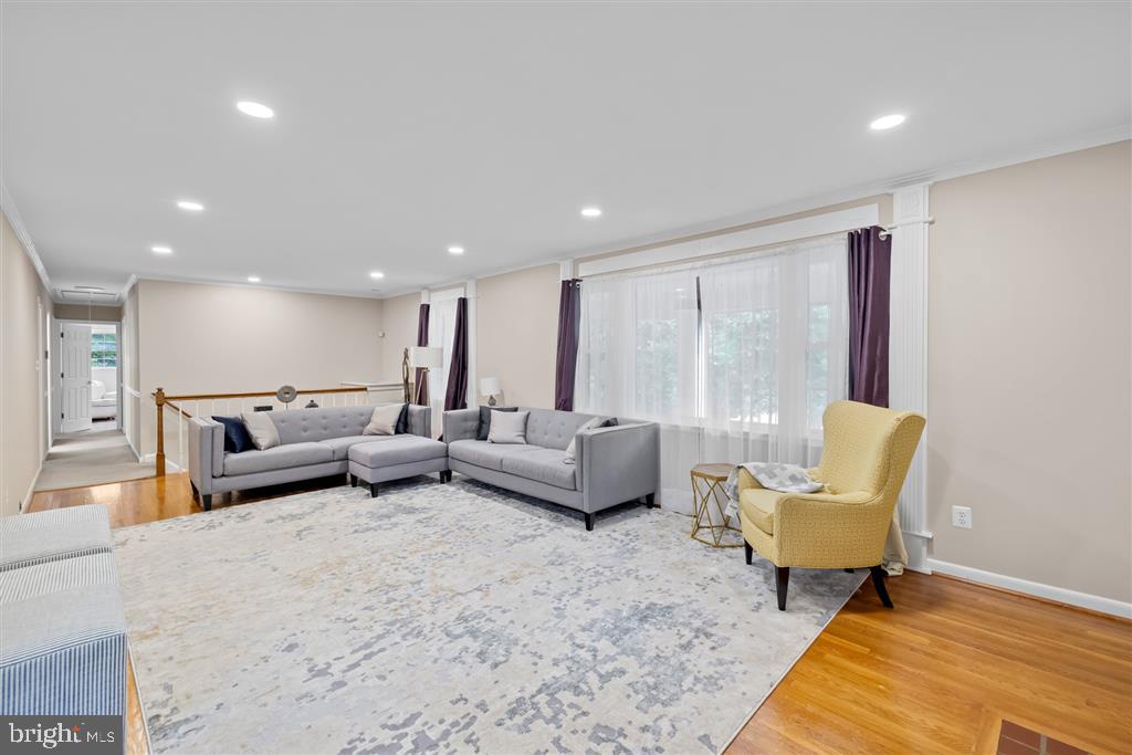 OAK RUN PARK - Residential Lease