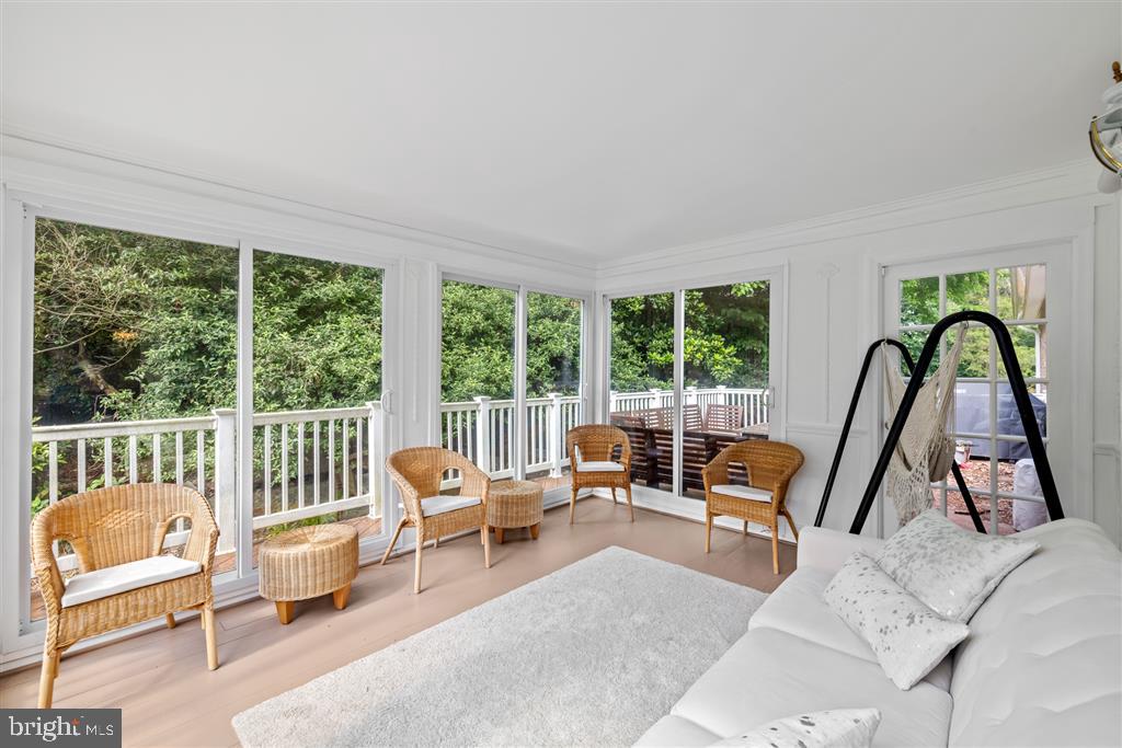 OAK RUN PARK - Residential Lease