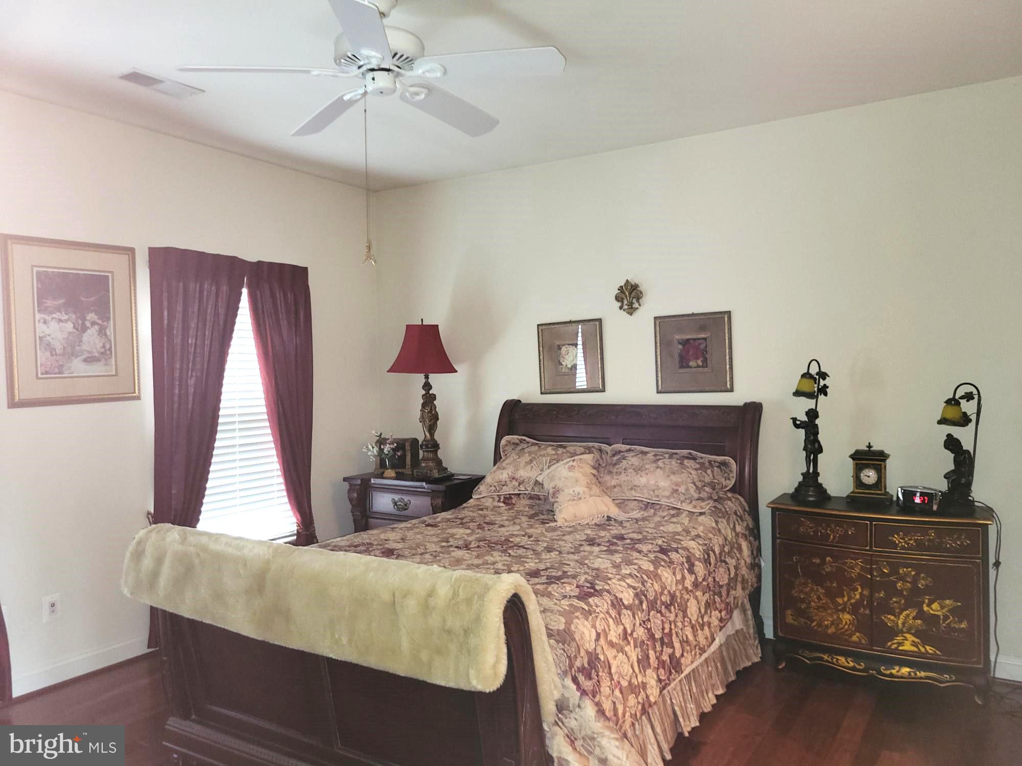 ESTATES AT LEEWOOD - Residential