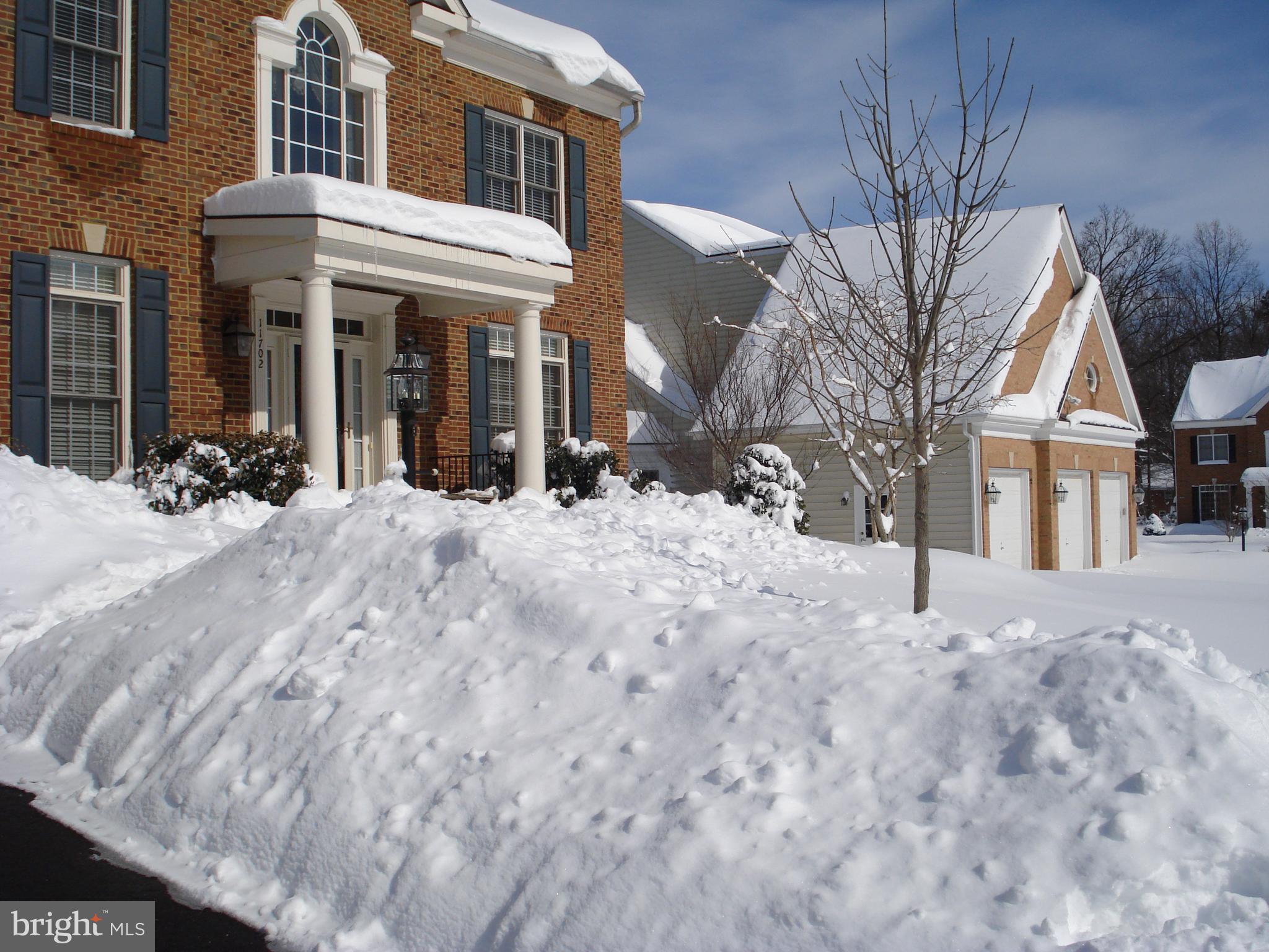 ESTATES AT LEEWOOD - Residential