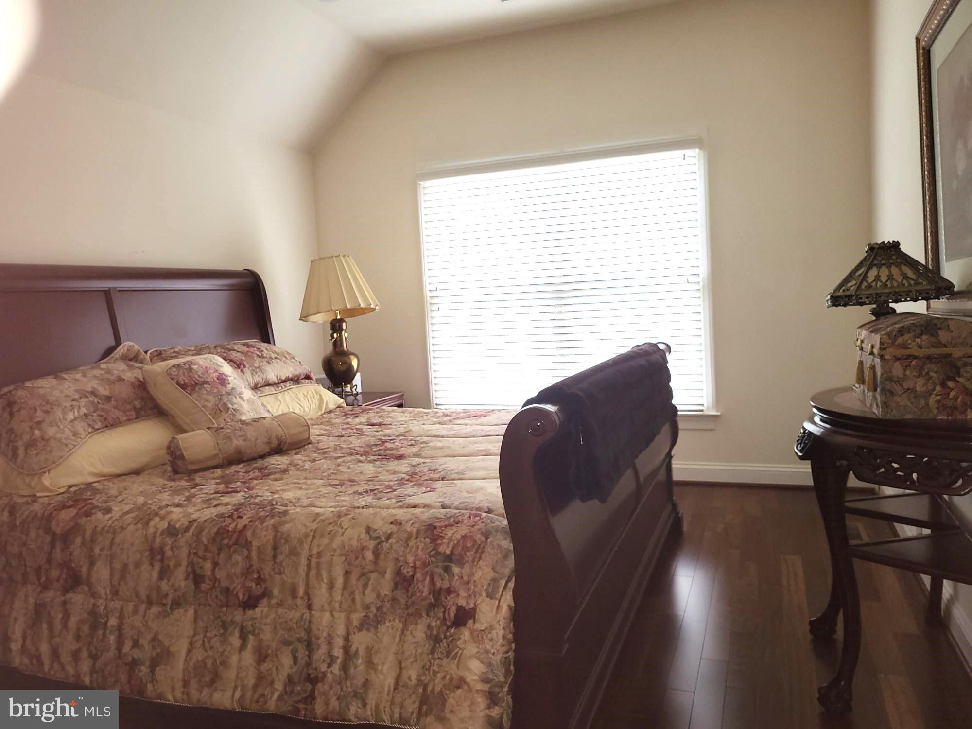 ESTATES AT LEEWOOD - Residential