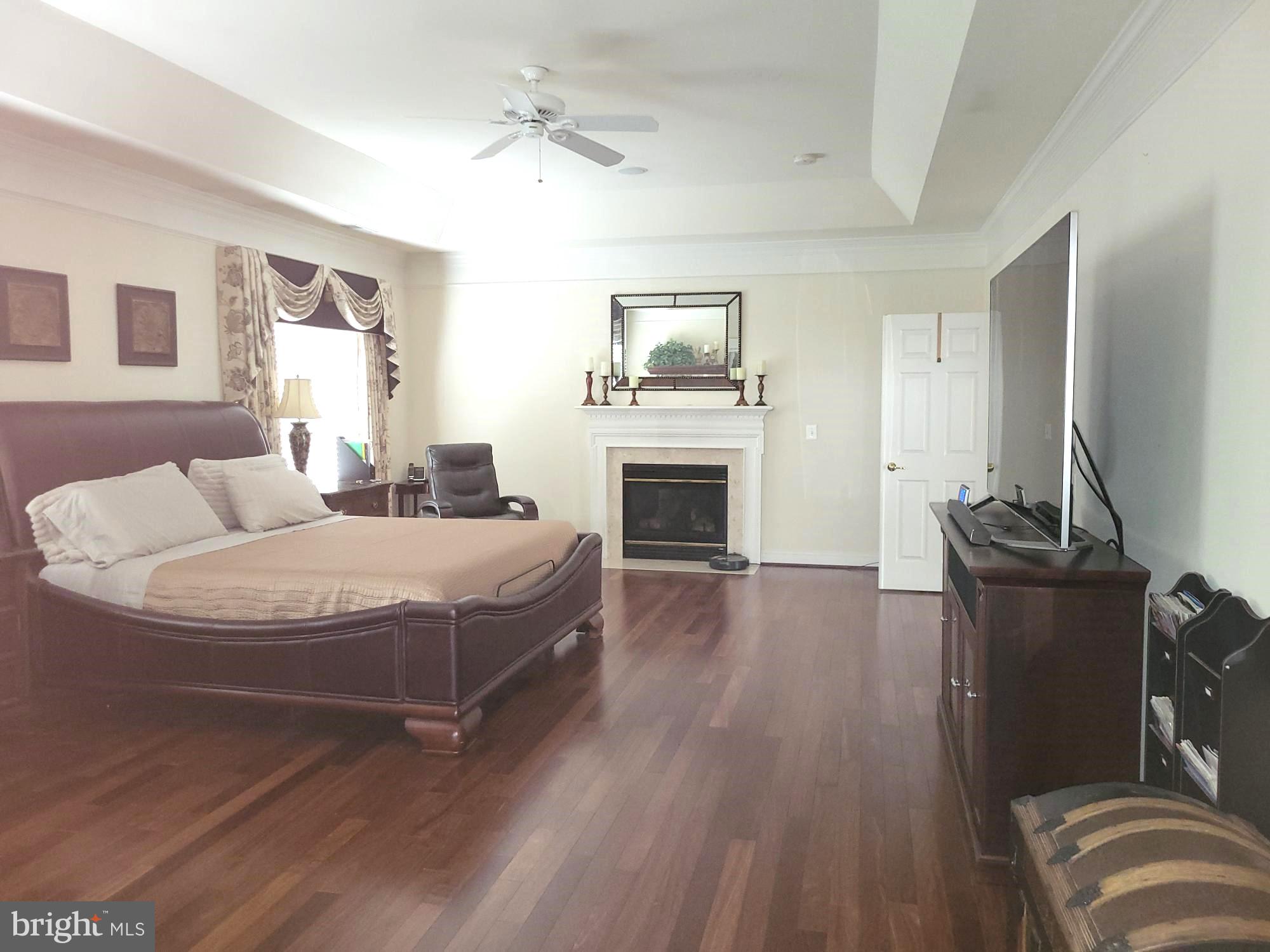 ESTATES AT LEEWOOD - Residential