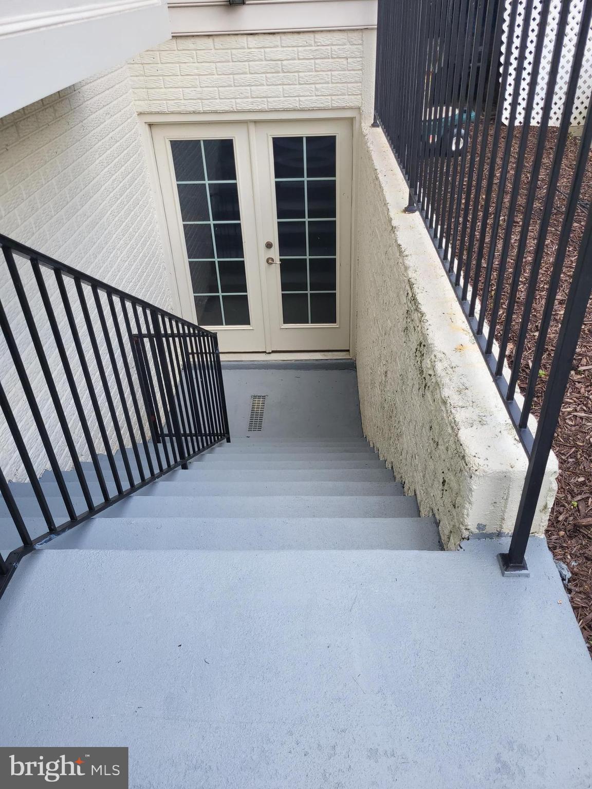 ESTATES AT LEEWOOD - Residential