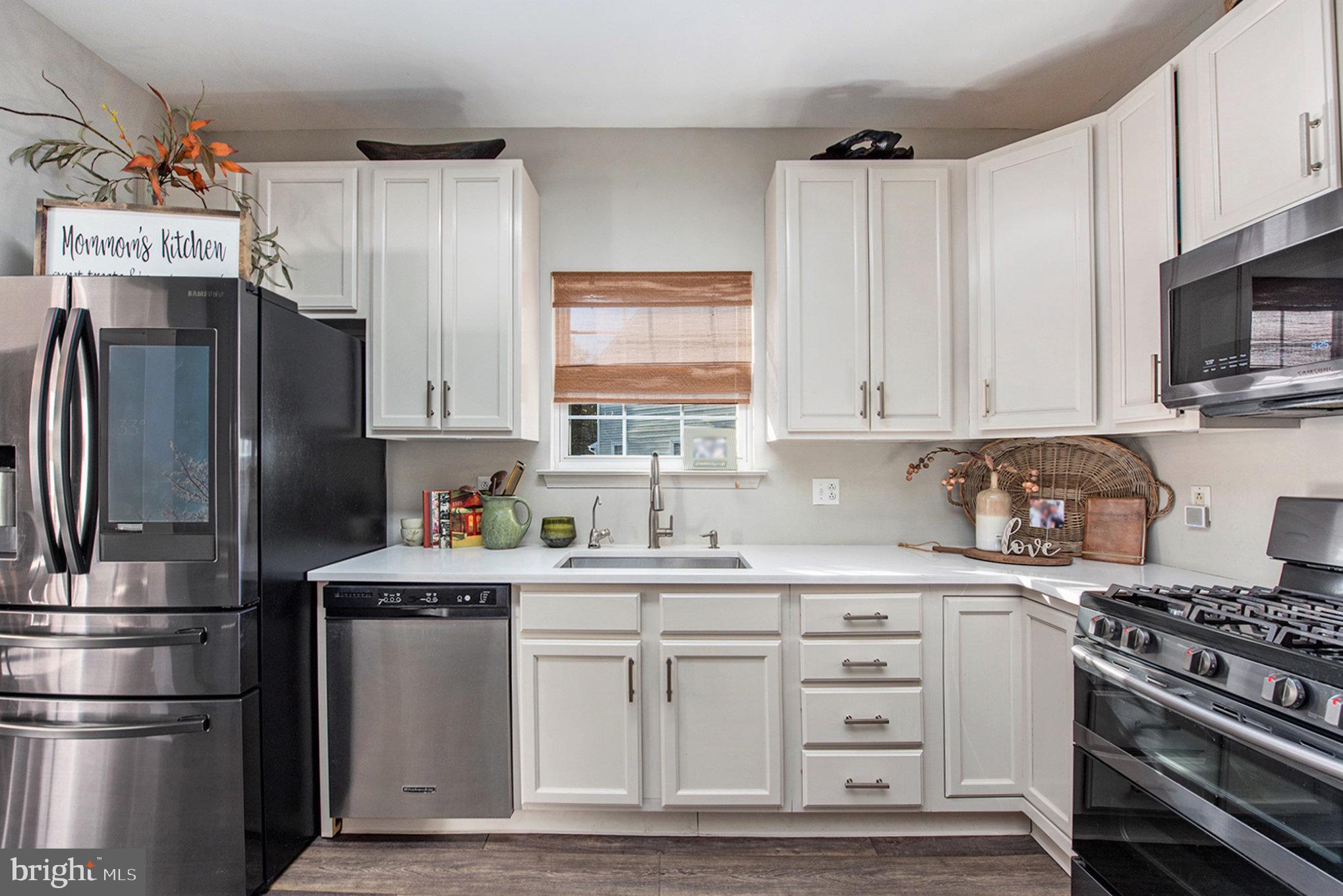 HERITAGE VILLAGE - Residential