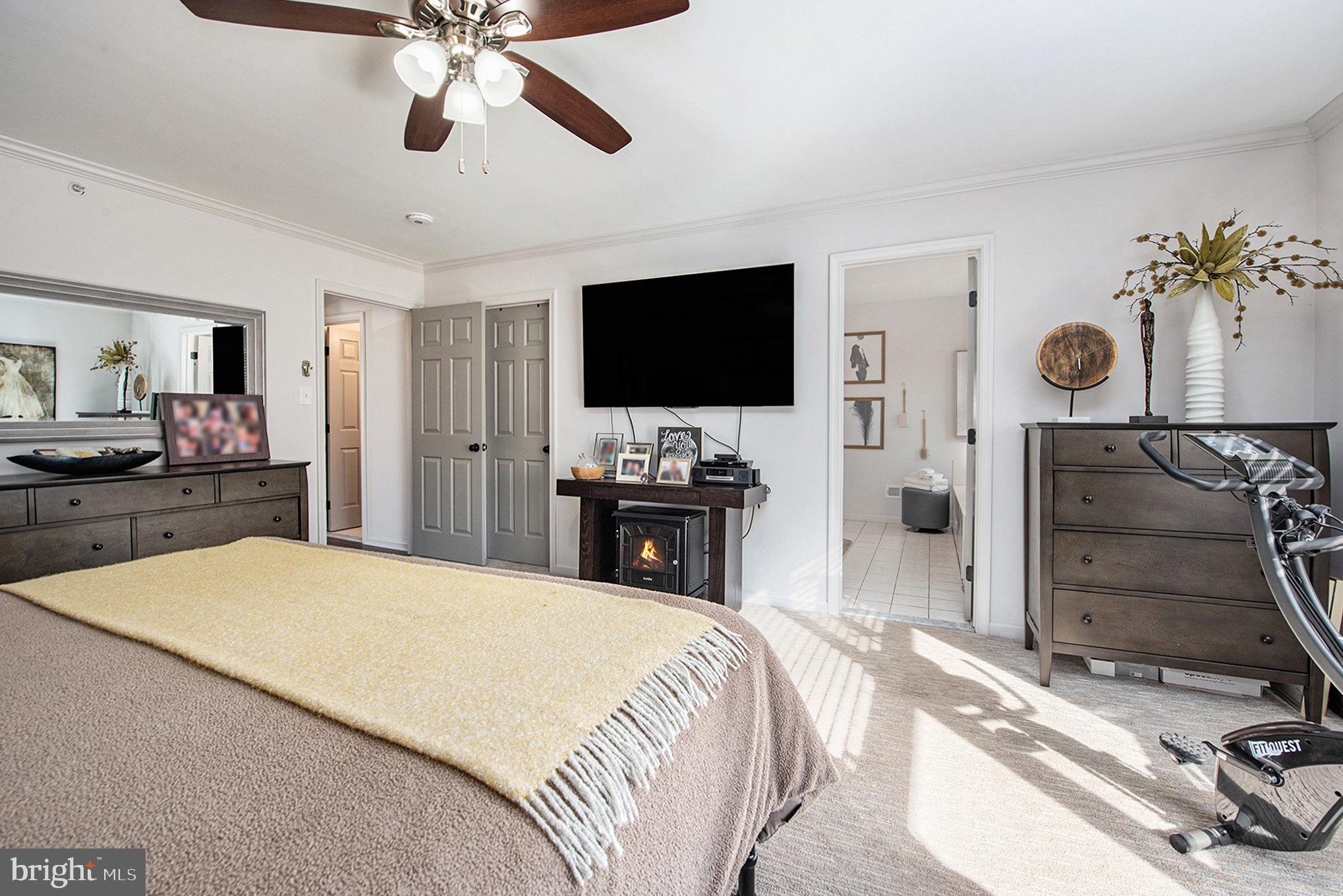 HERITAGE VILLAGE - Residential