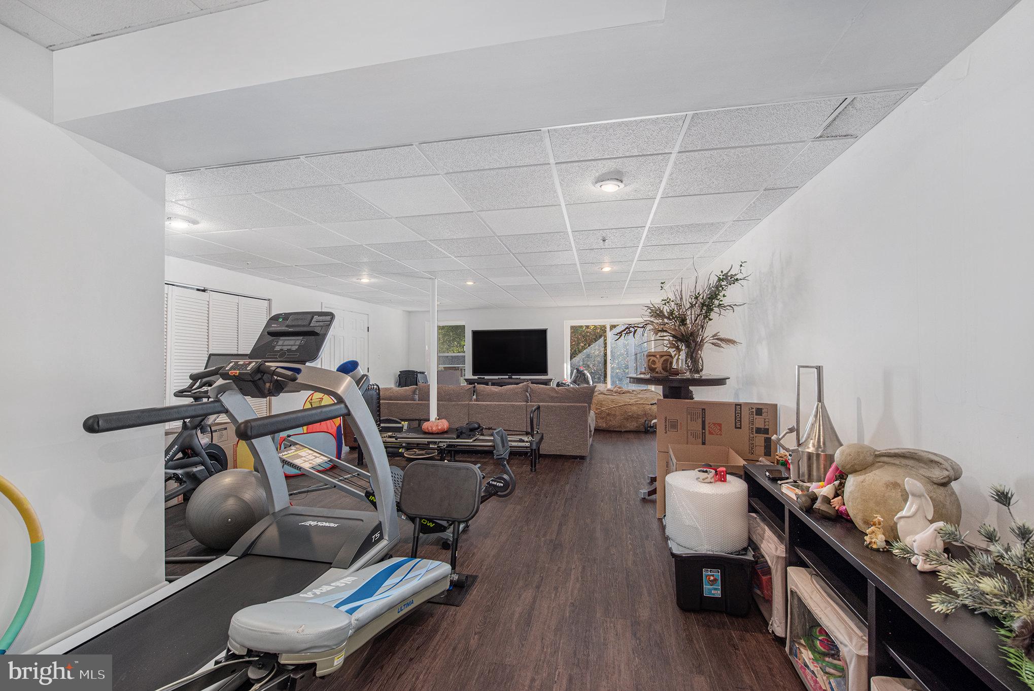 HERITAGE VILLAGE - Residential