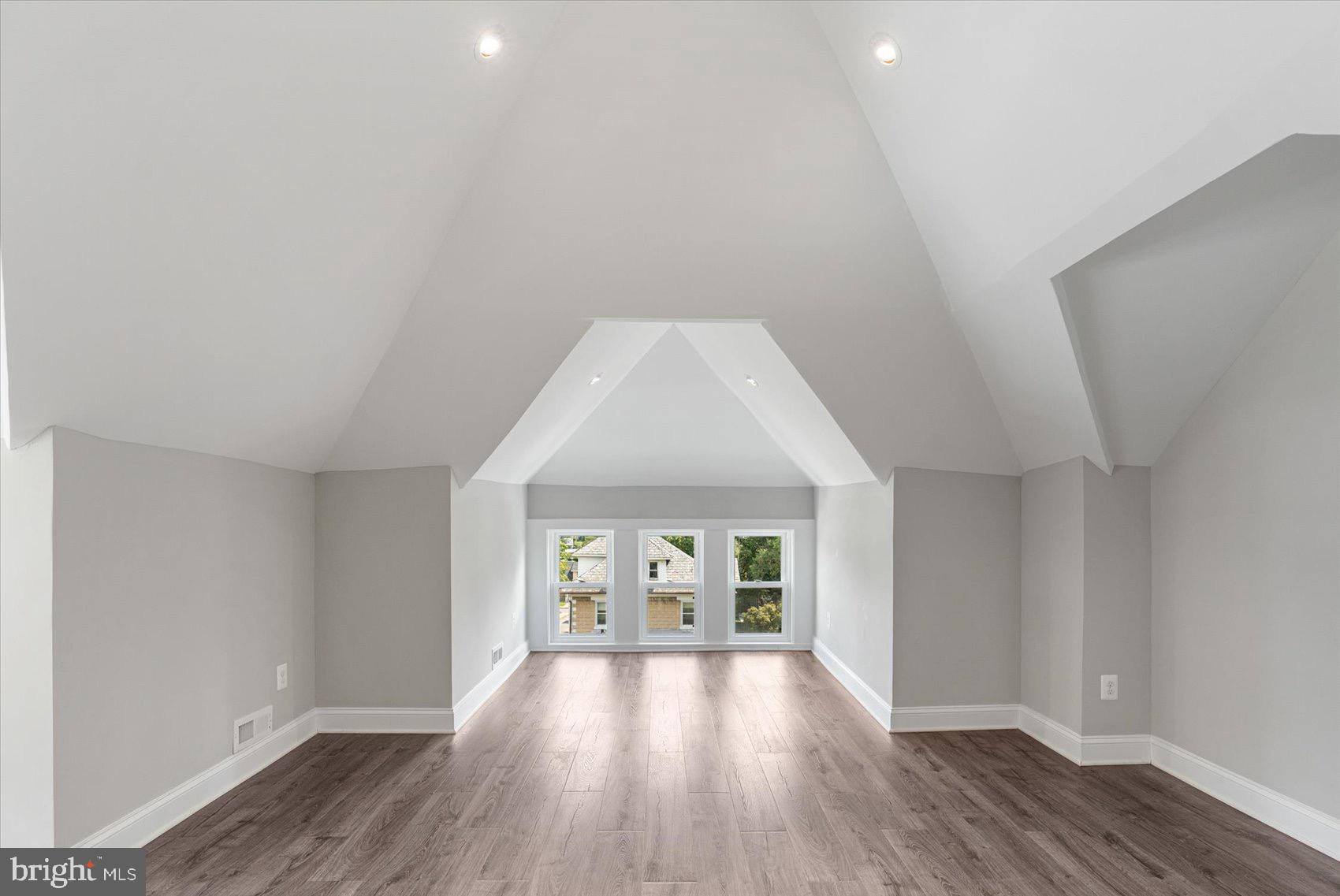 WALTHERSON - Residential