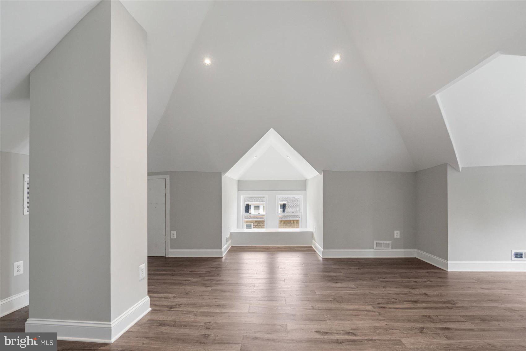 WALTHERSON - Residential