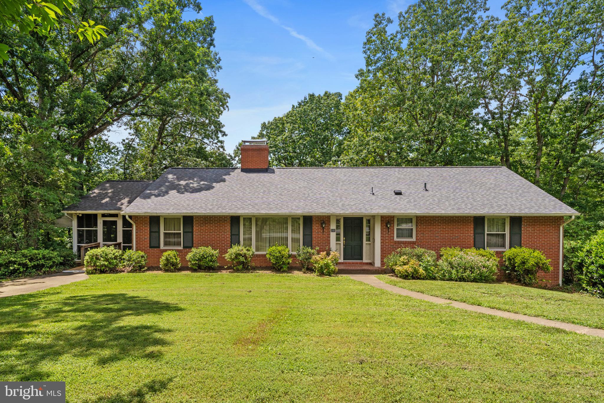101 GOODLOE DRIVE