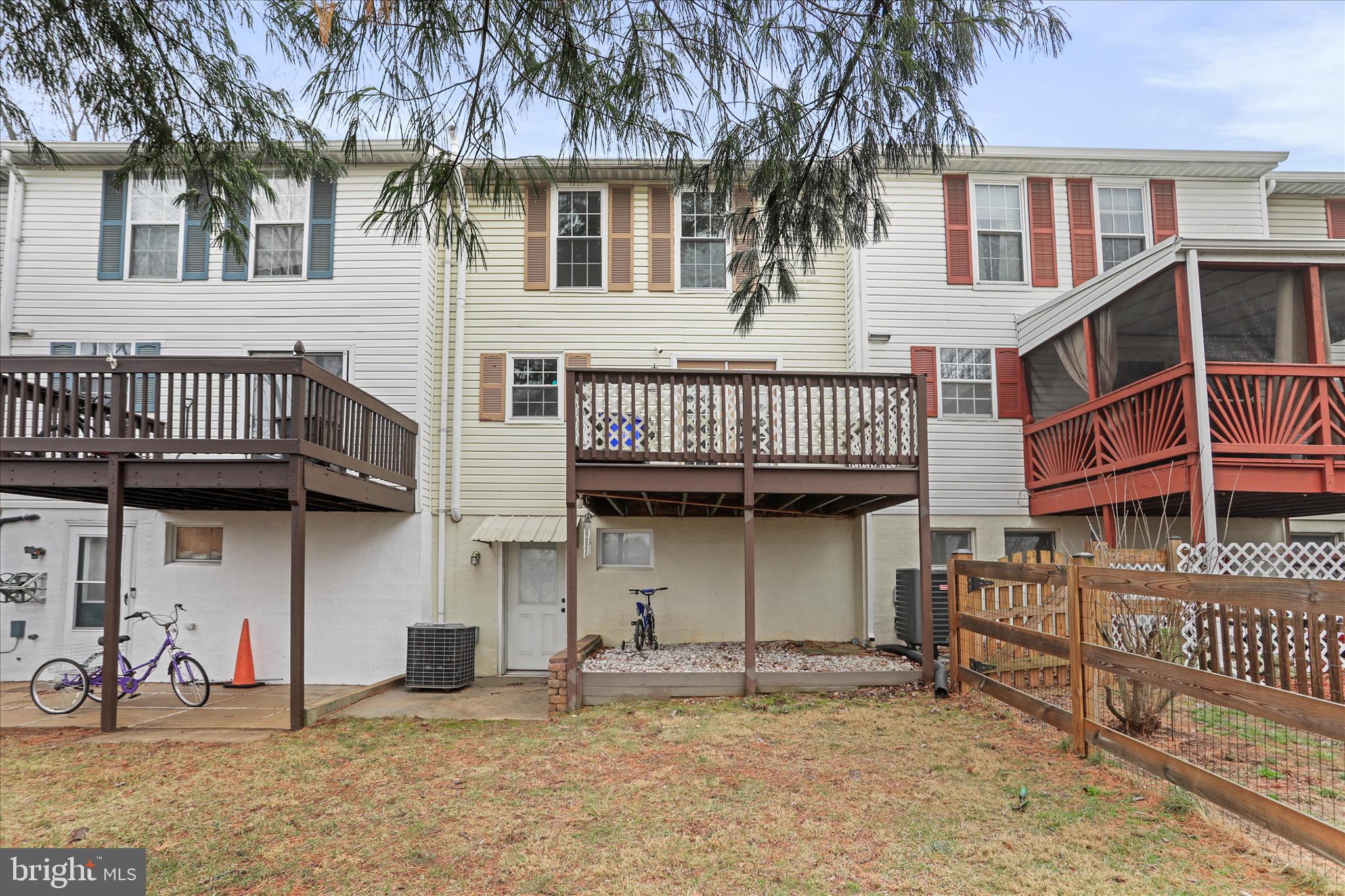 ROLLING MEADOWS - Residential