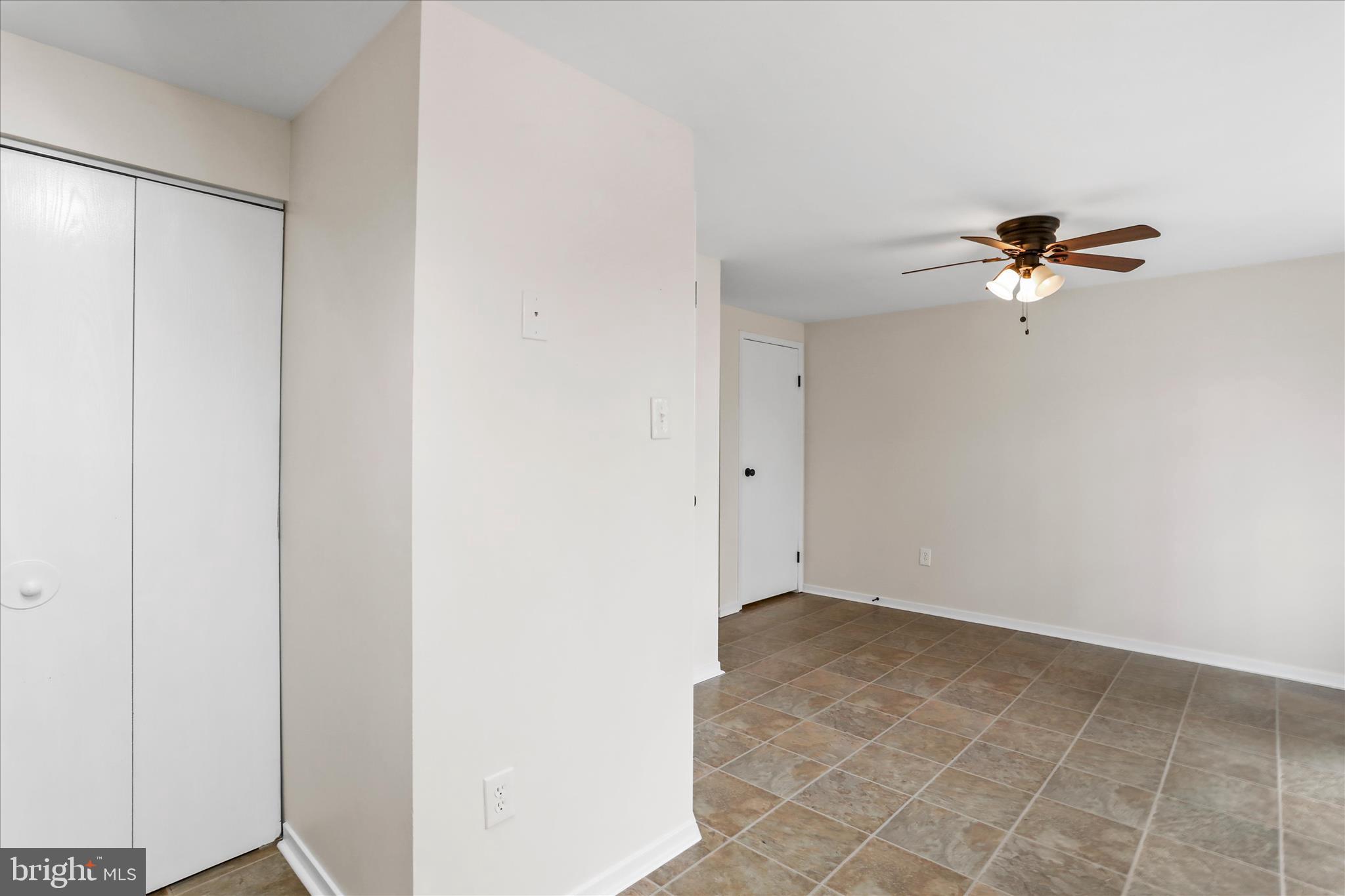 ROLLING MEADOWS - Residential