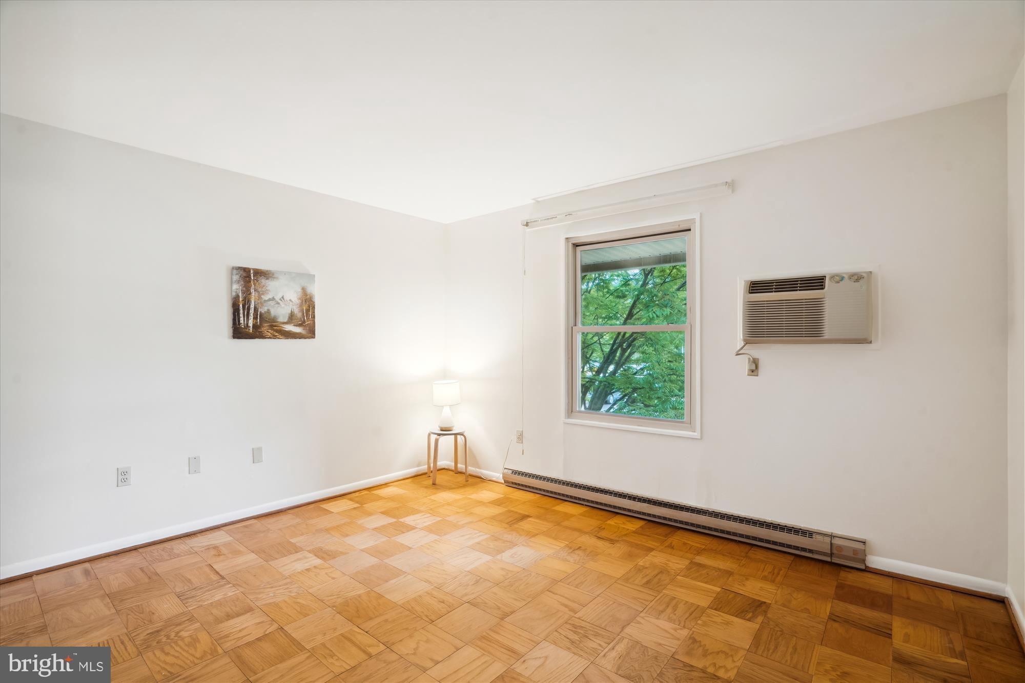 LEISURE WORLD - Residential