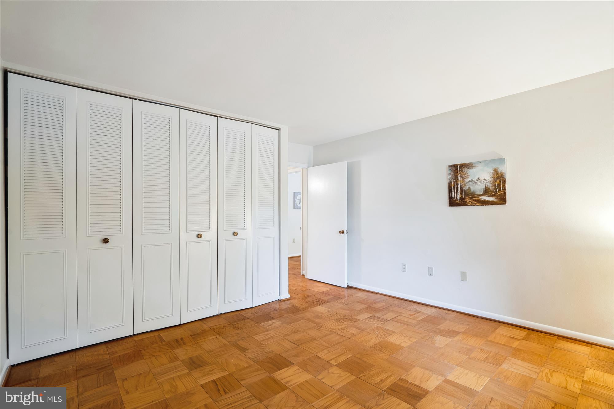 LEISURE WORLD - Residential