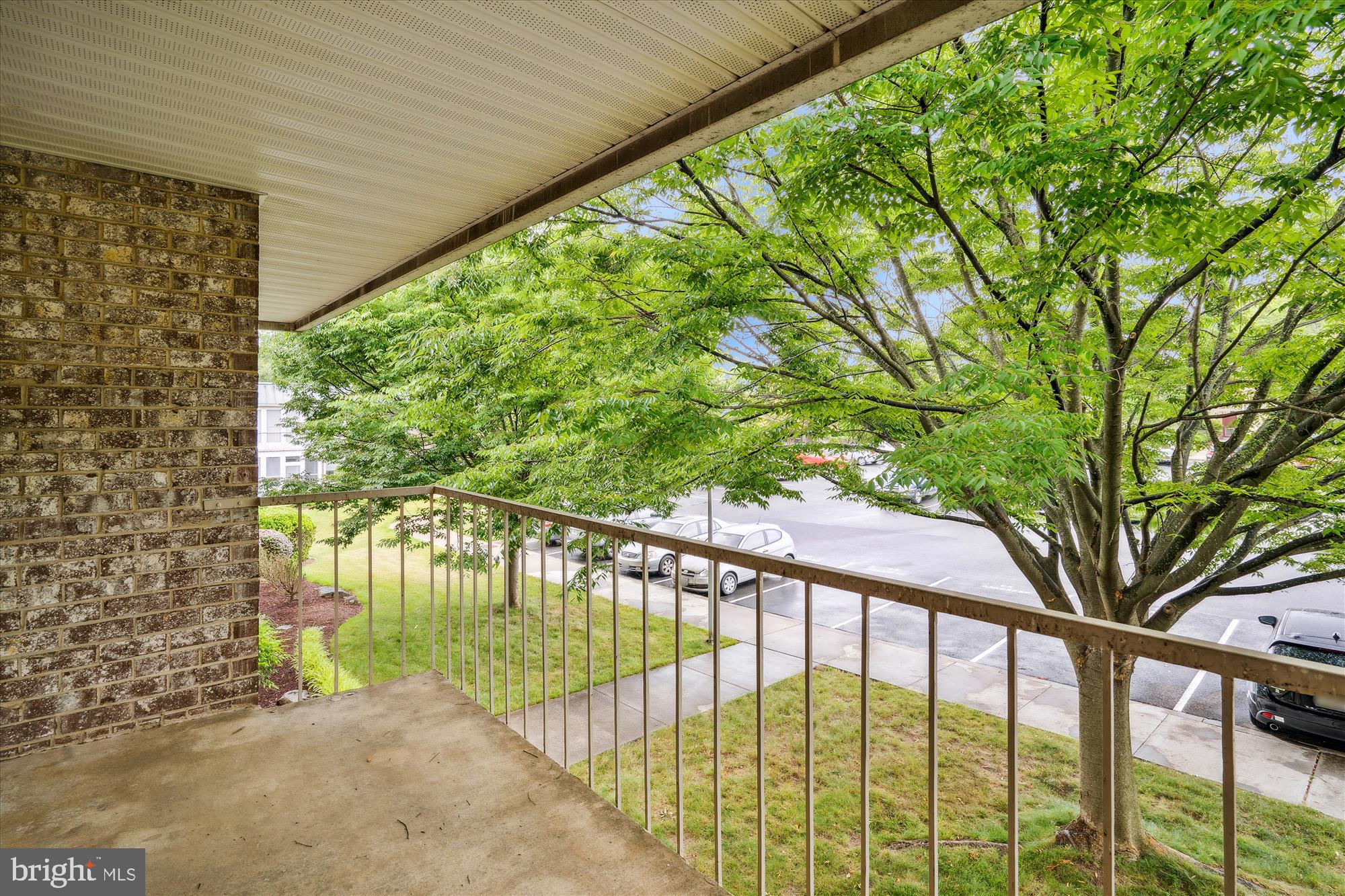 LEISURE WORLD - Residential