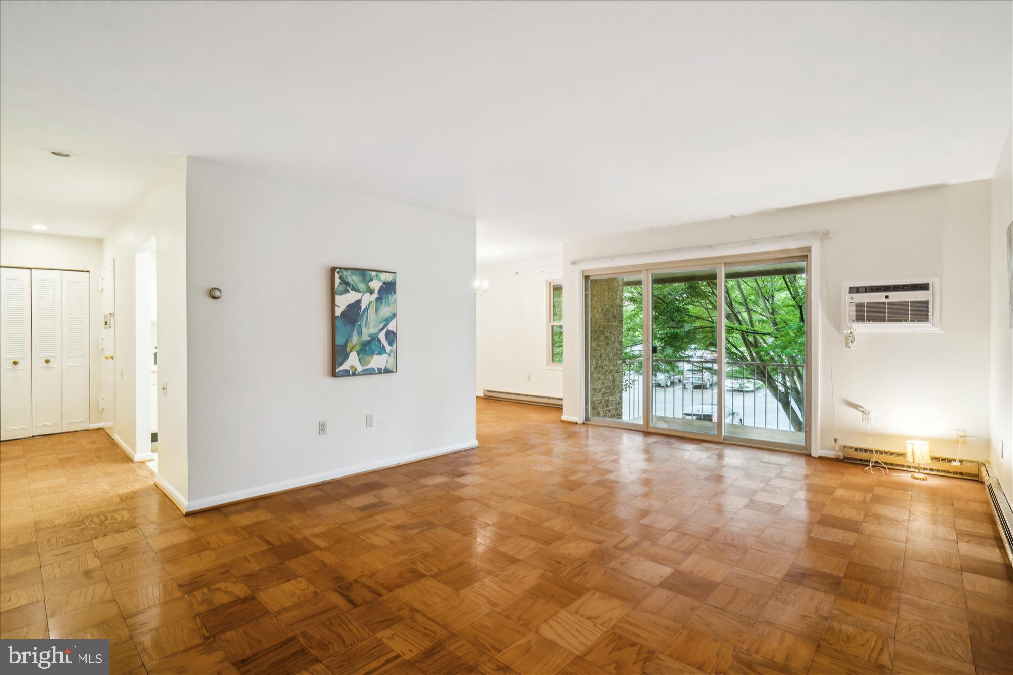 LEISURE WORLD - Residential