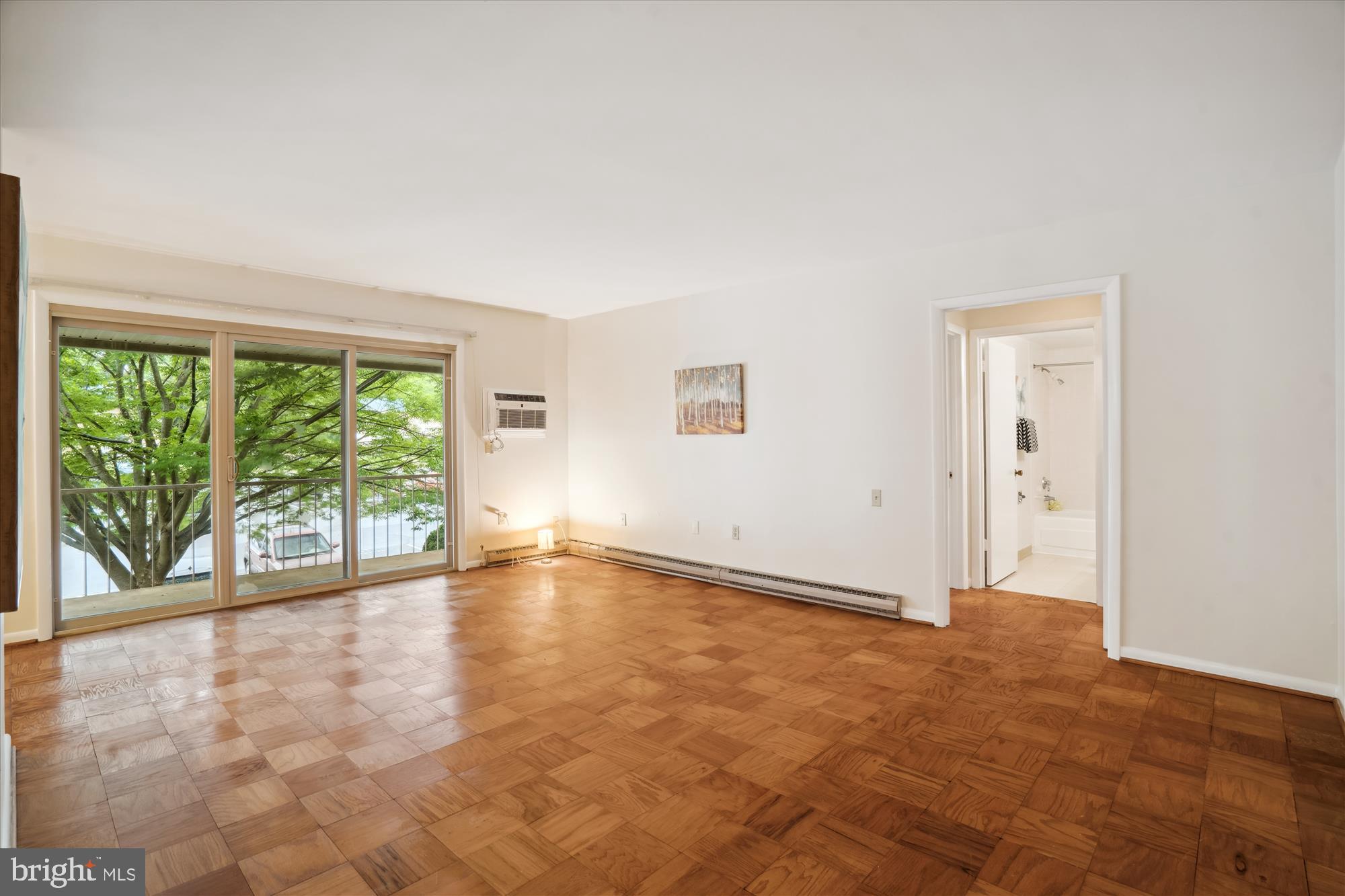 LEISURE WORLD - Residential