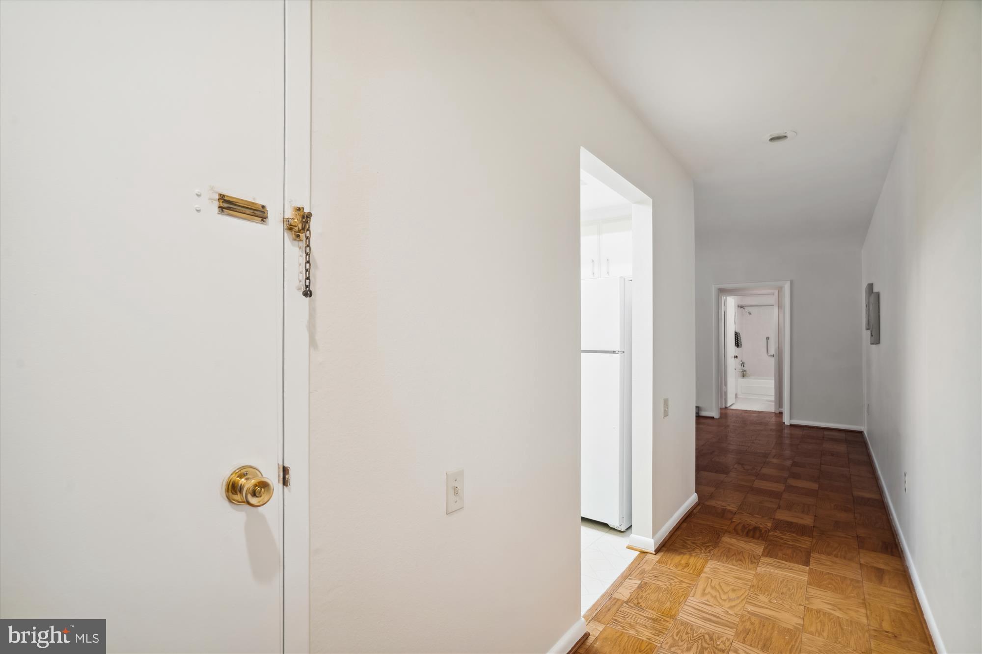 LEISURE WORLD - Residential