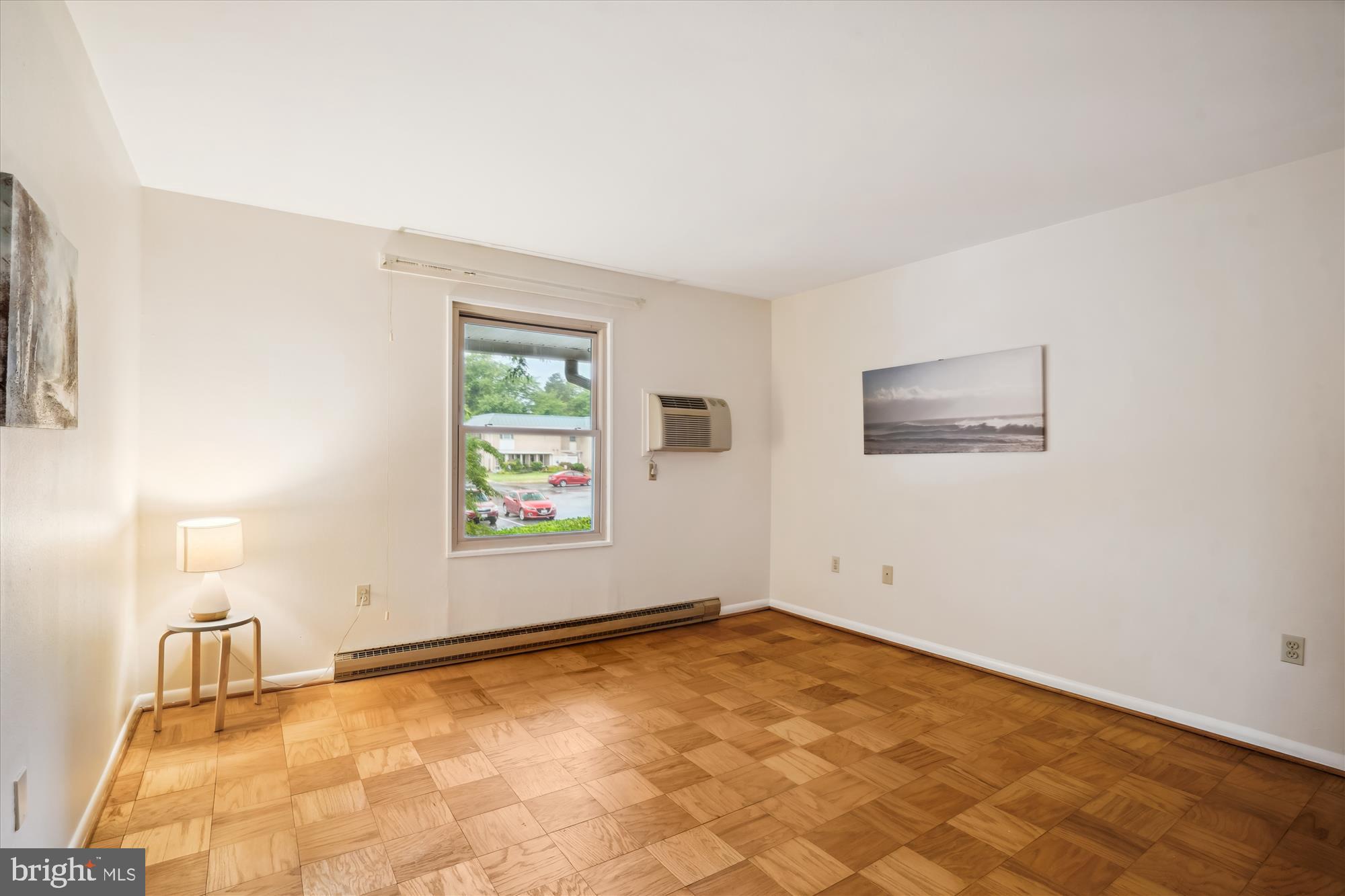 LEISURE WORLD - Residential