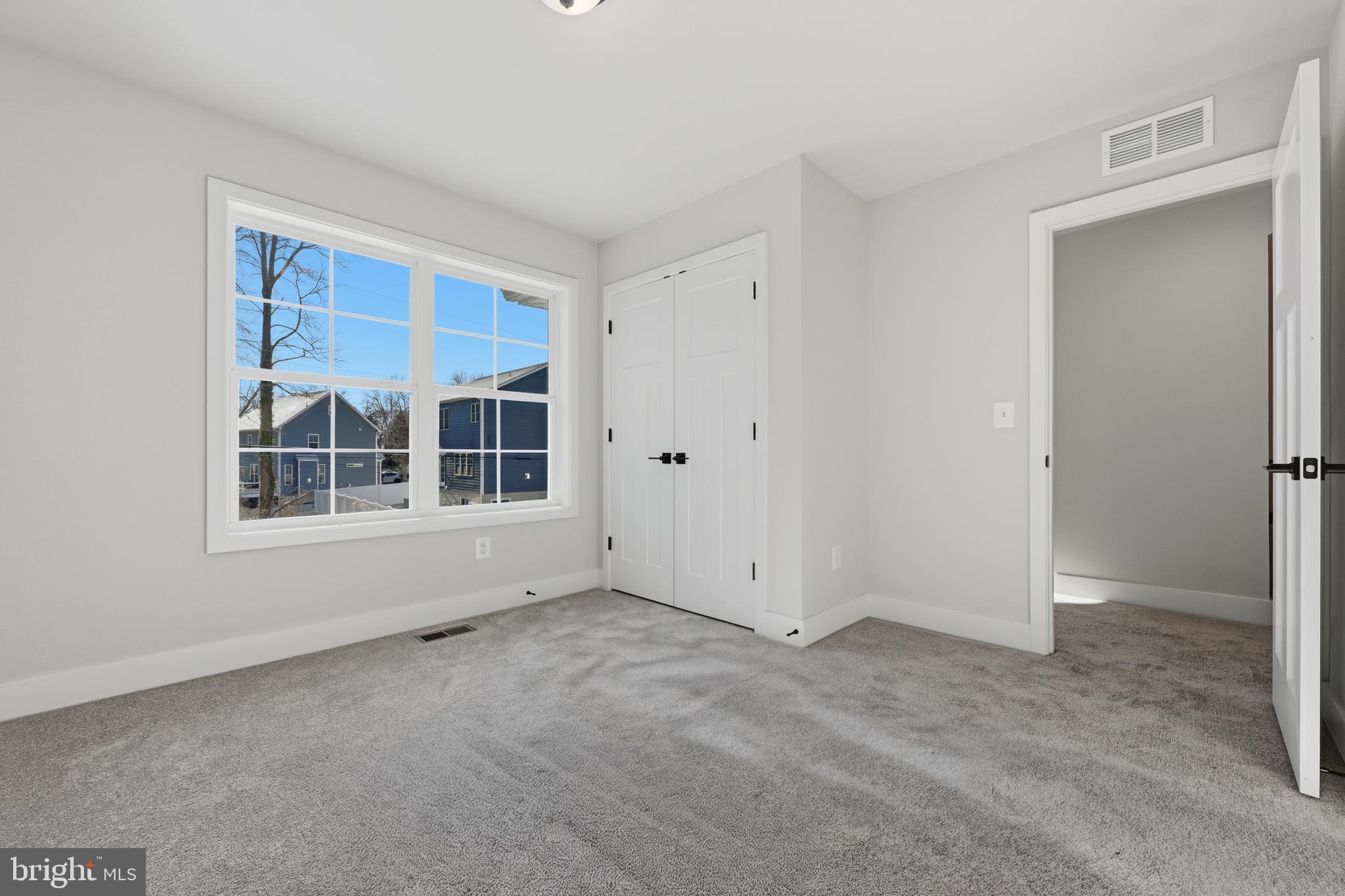 SELBY ON THE BAY - Residential