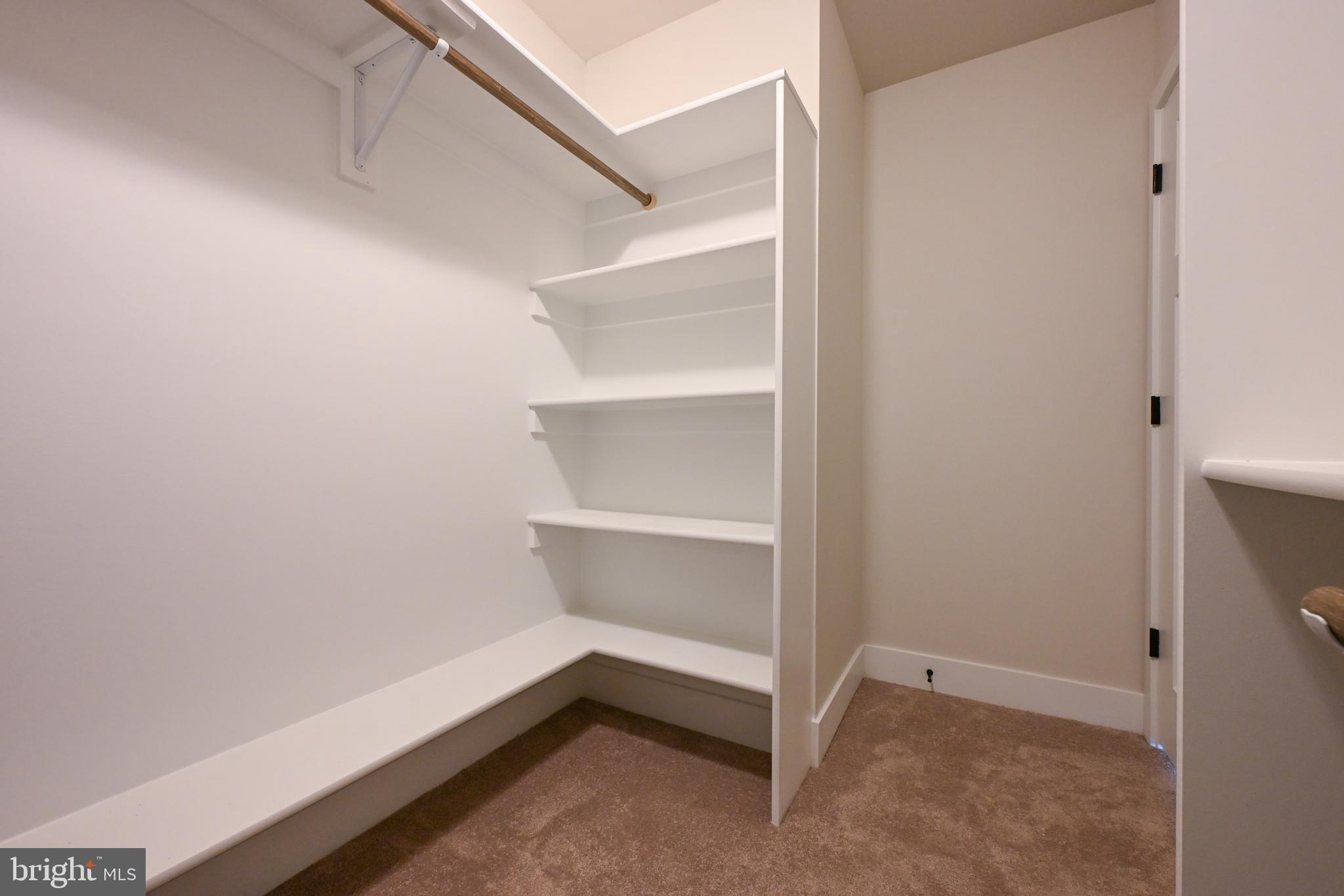 SELBY ON THE BAY - Residential